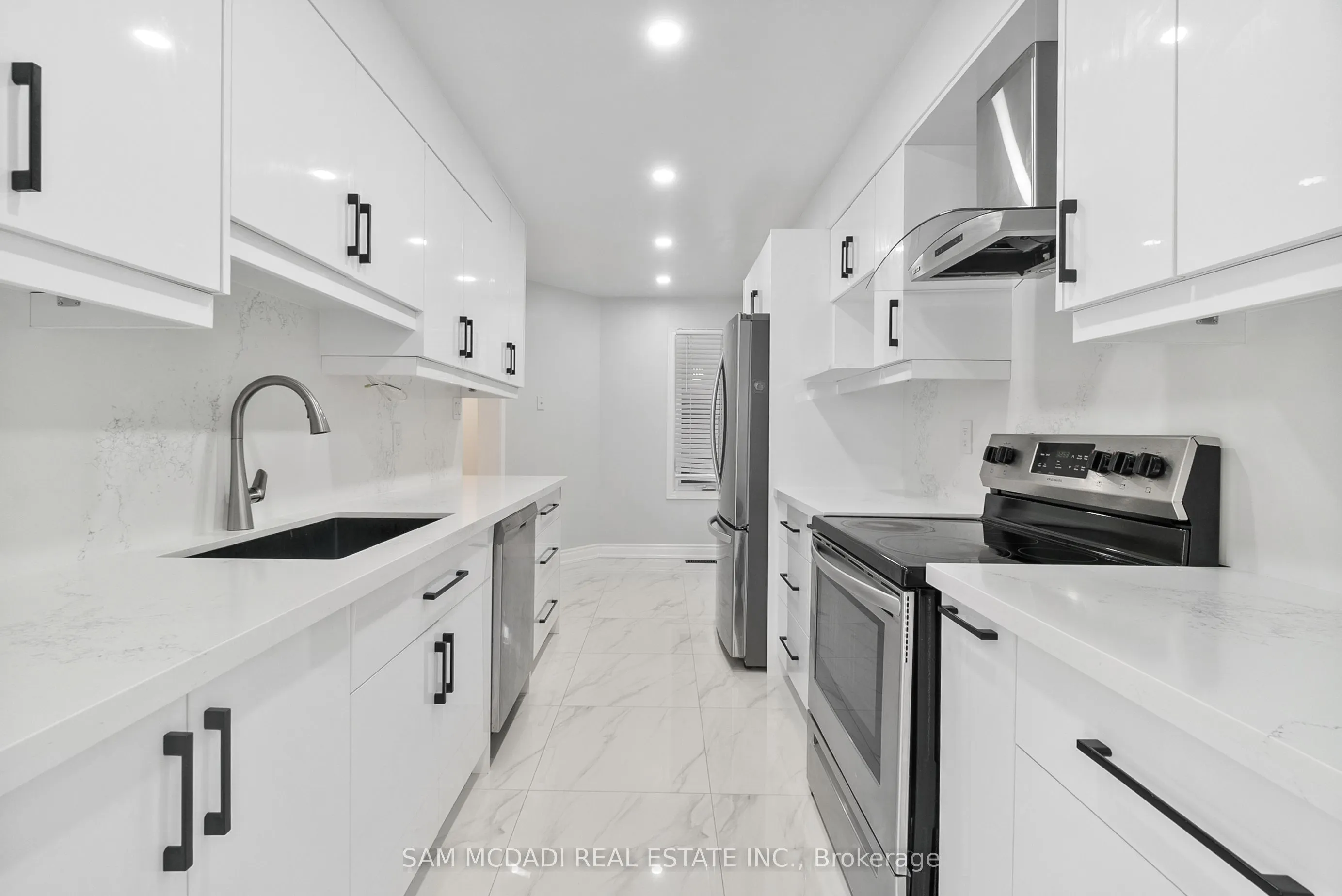 2006 Glenada Crescent, #27