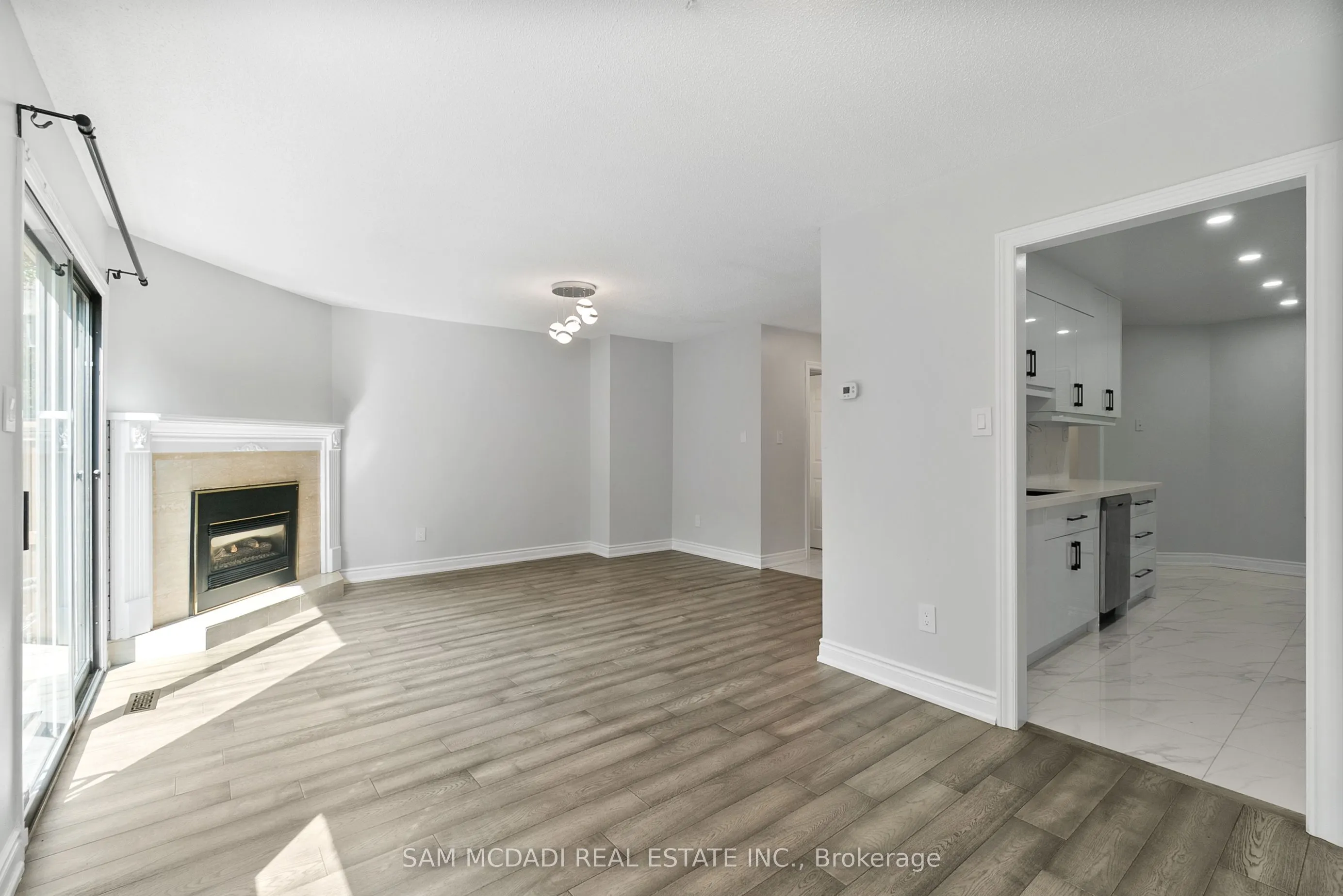2006 Glenada Crescent, #27