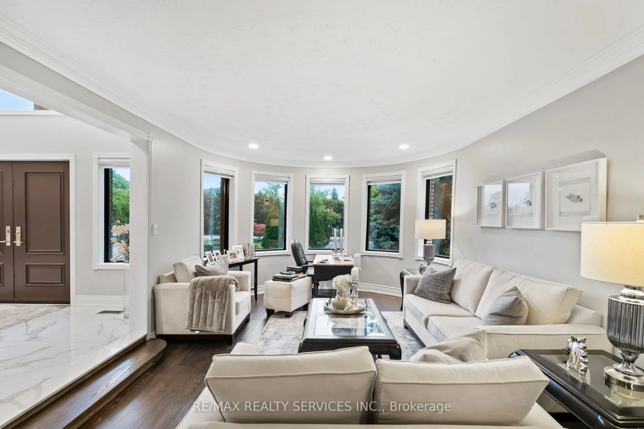 8 Evergreen Avenue
