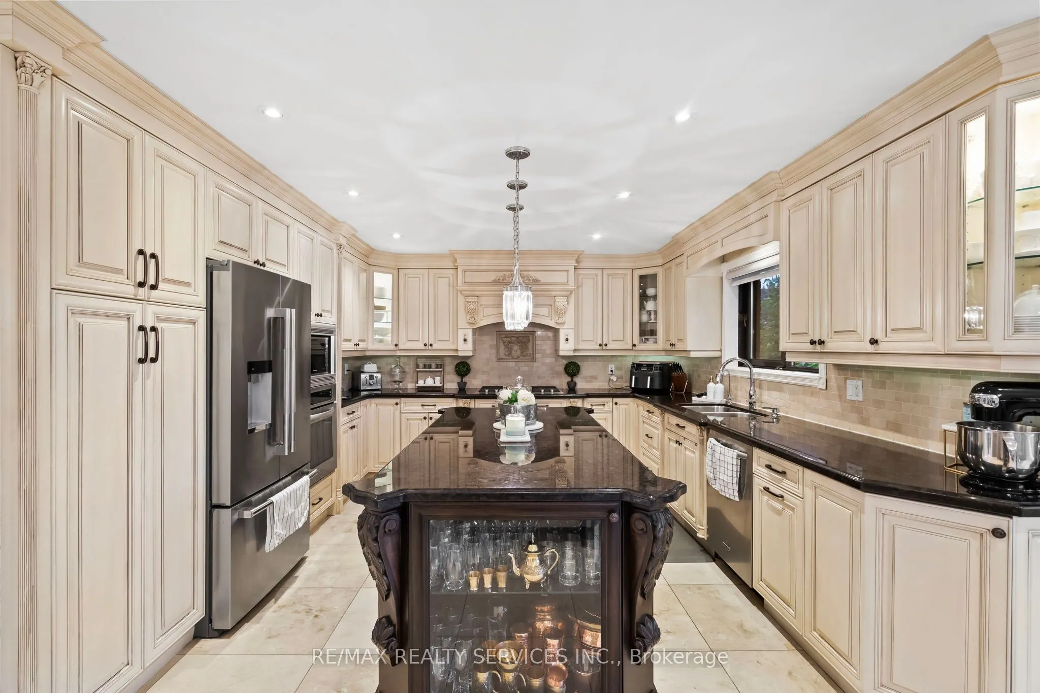 8 Evergreen Avenue