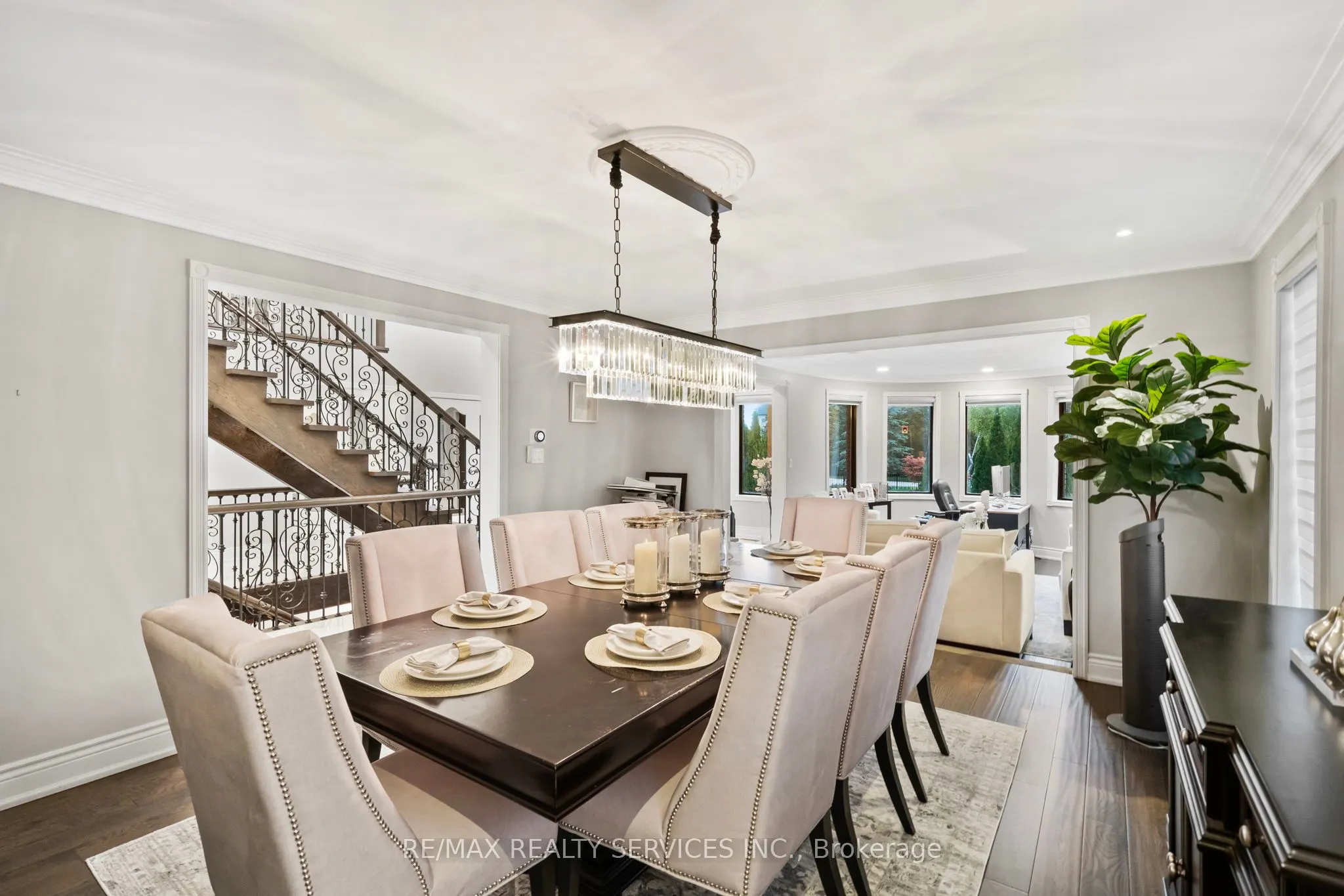 8 Evergreen Avenue