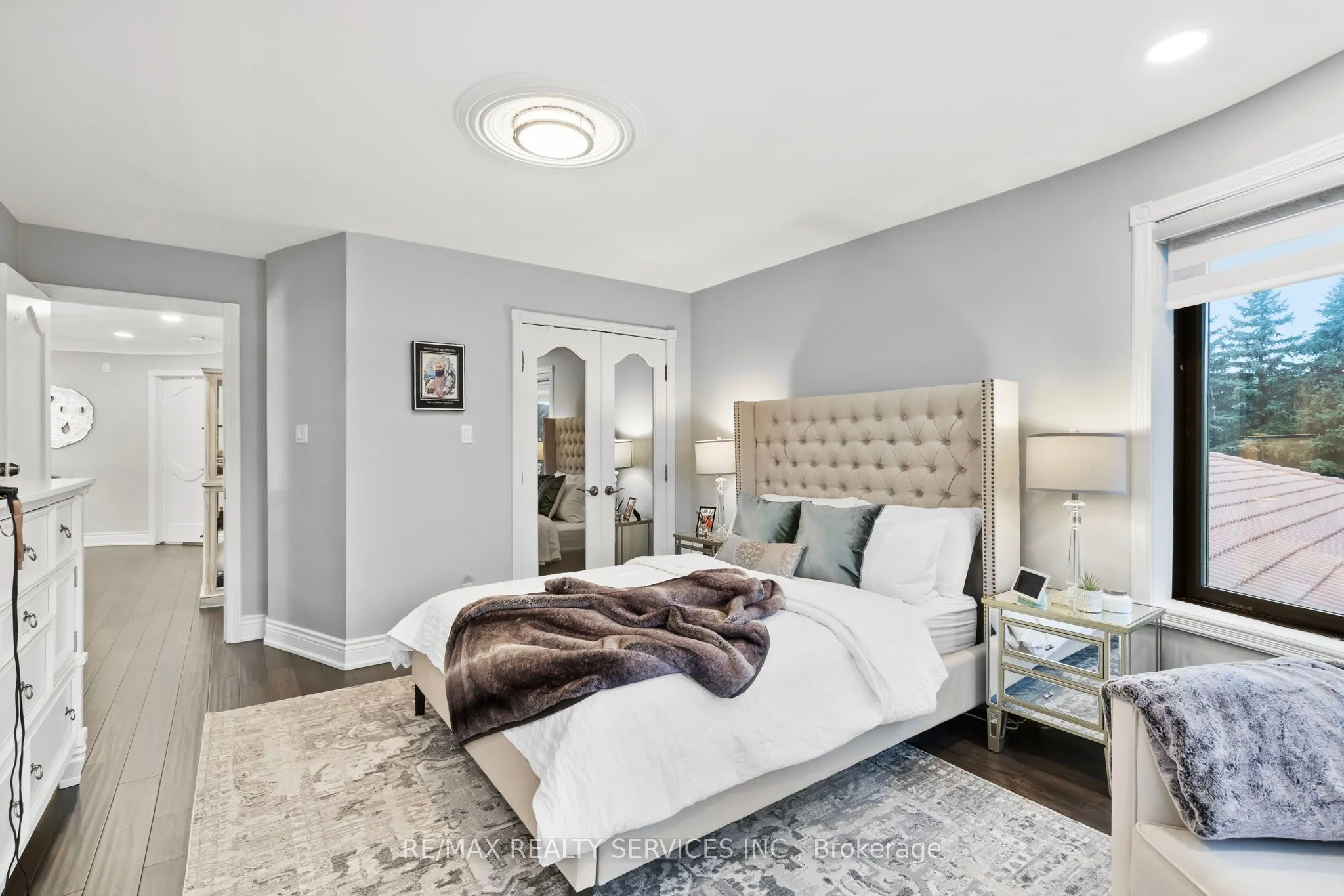 8 Evergreen Avenue