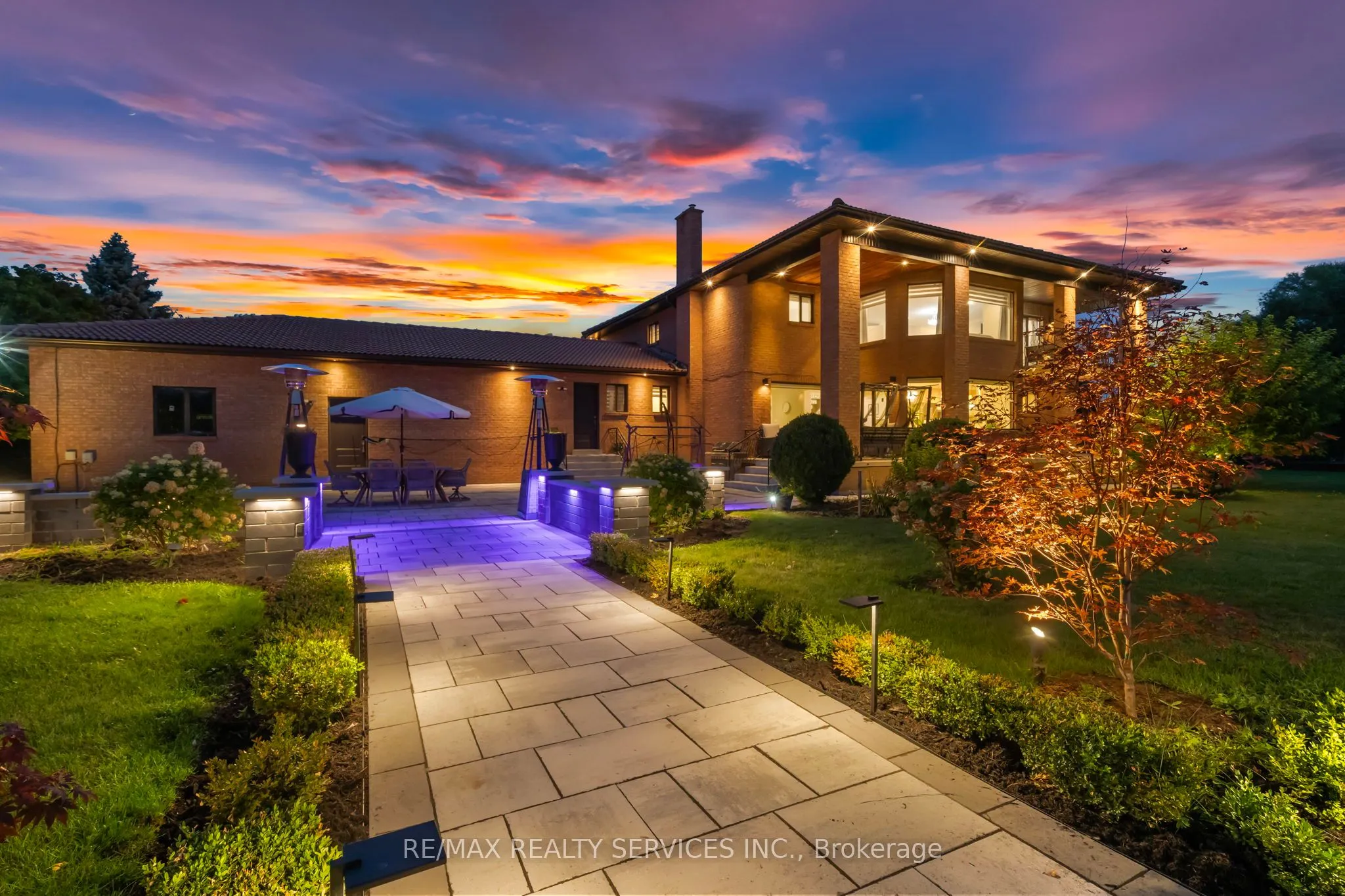 8 Evergreen Avenue