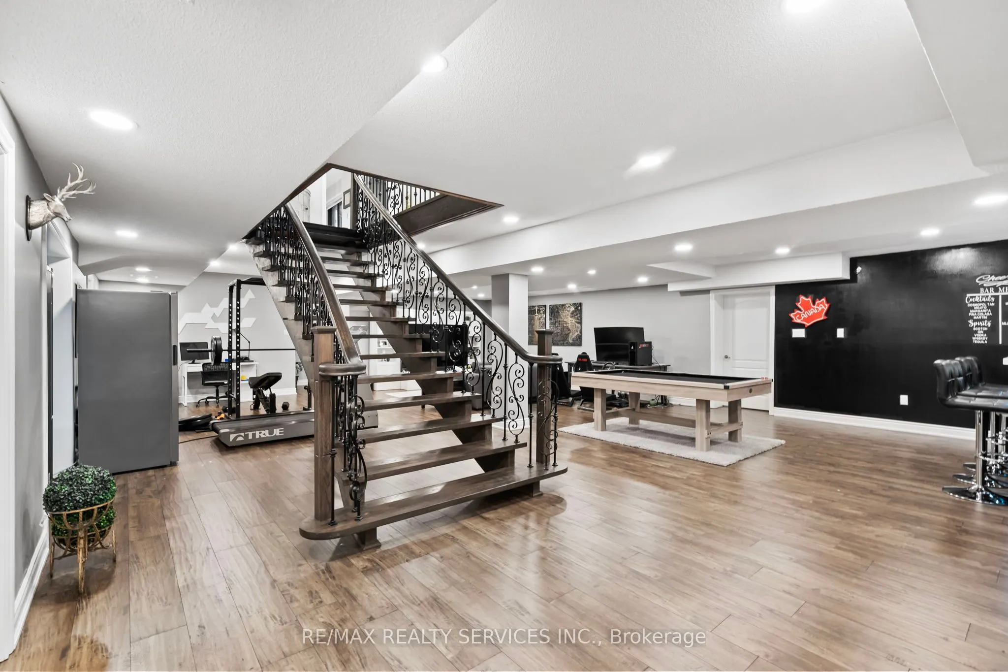 8 Evergreen Avenue
