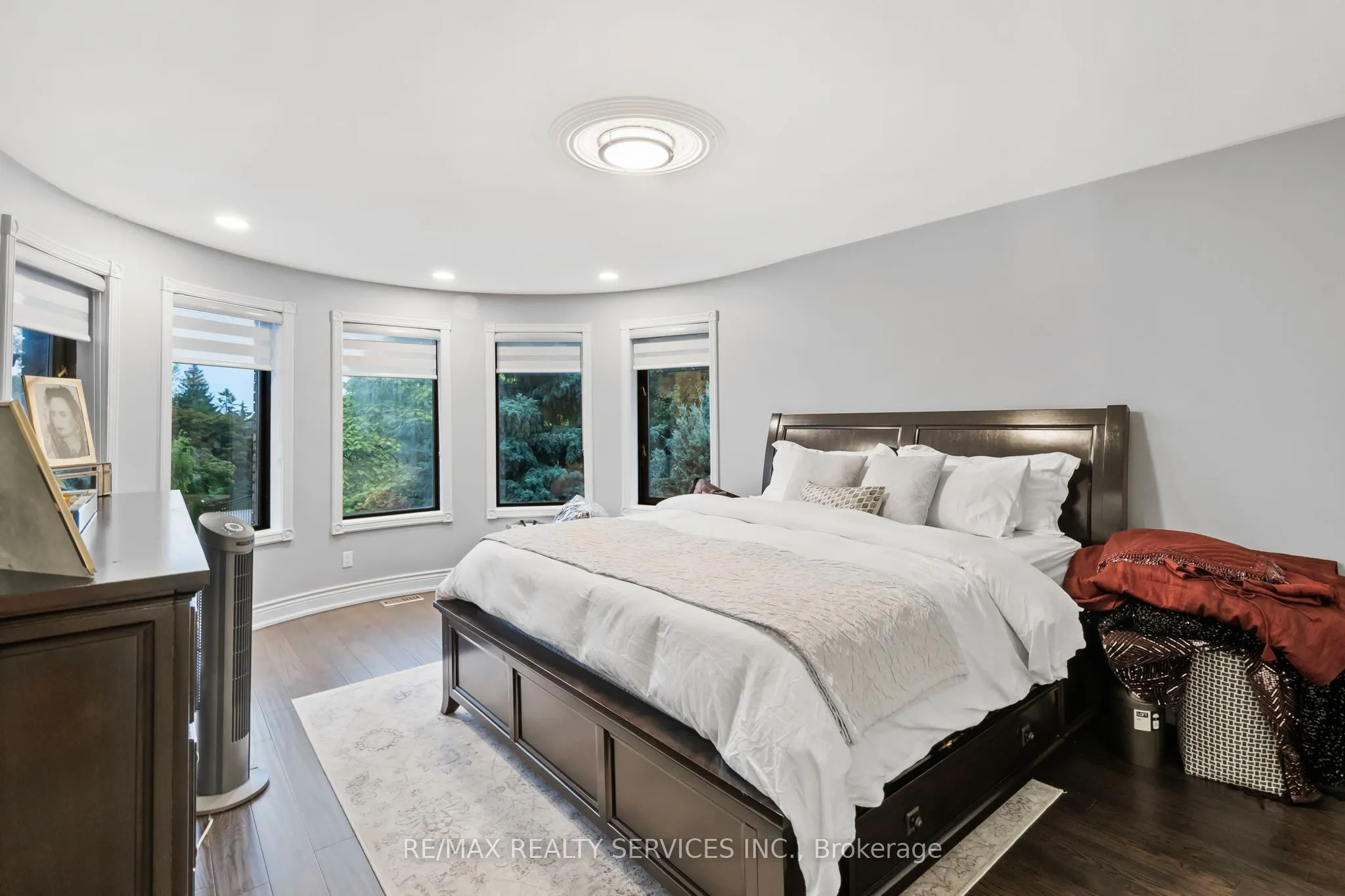 8 Evergreen Avenue