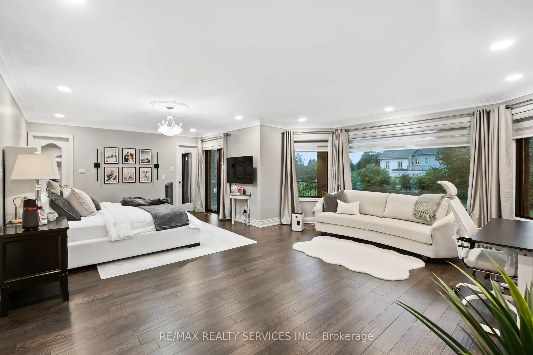 8 Evergreen Avenue