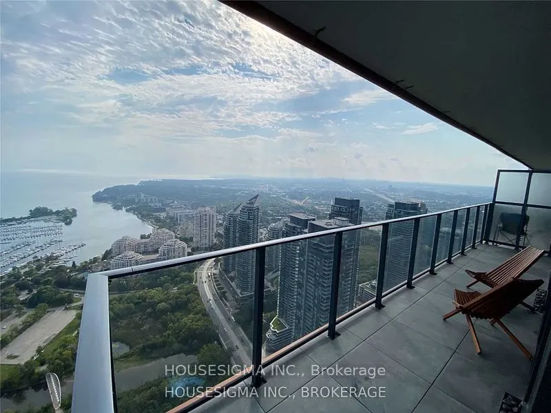 30 Shore Breeze Drive, #5707