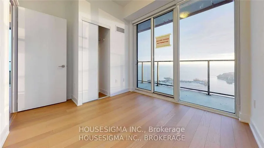 30 Shore Breeze Drive, #5707