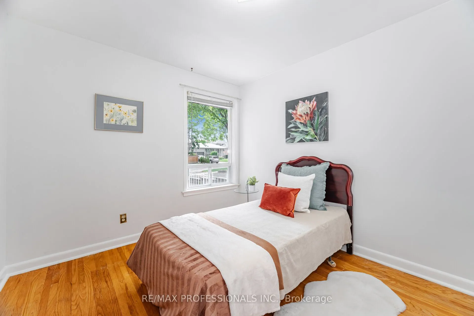 4 Lethbridge Avenue