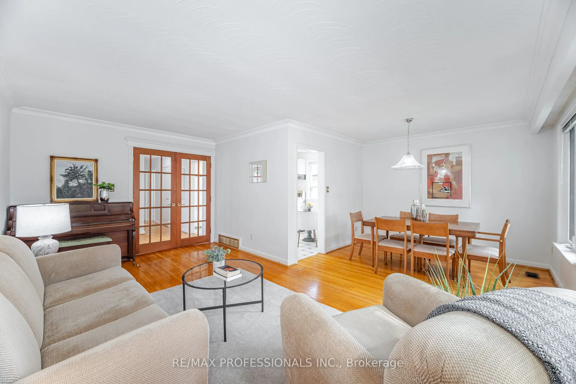 4 Lethbridge Avenue