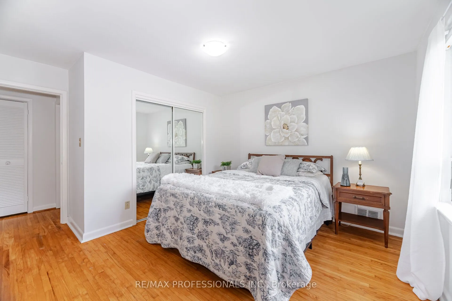 4 Lethbridge Avenue