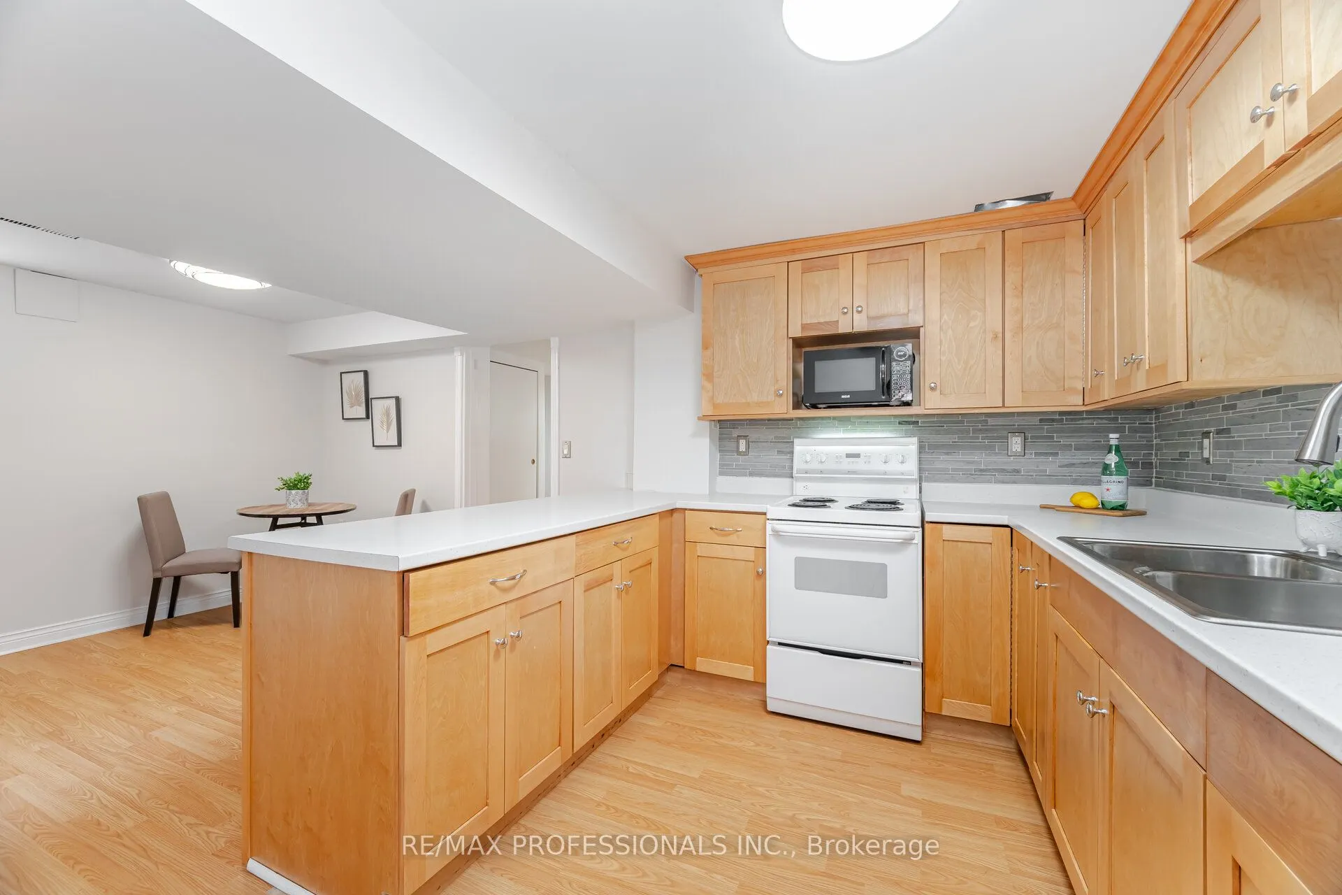 4 Lethbridge Avenue