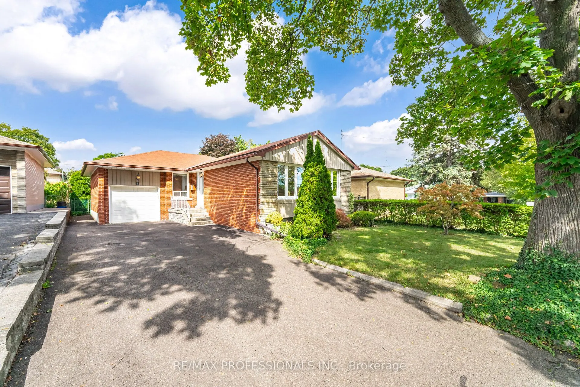 4 Lethbridge Avenue