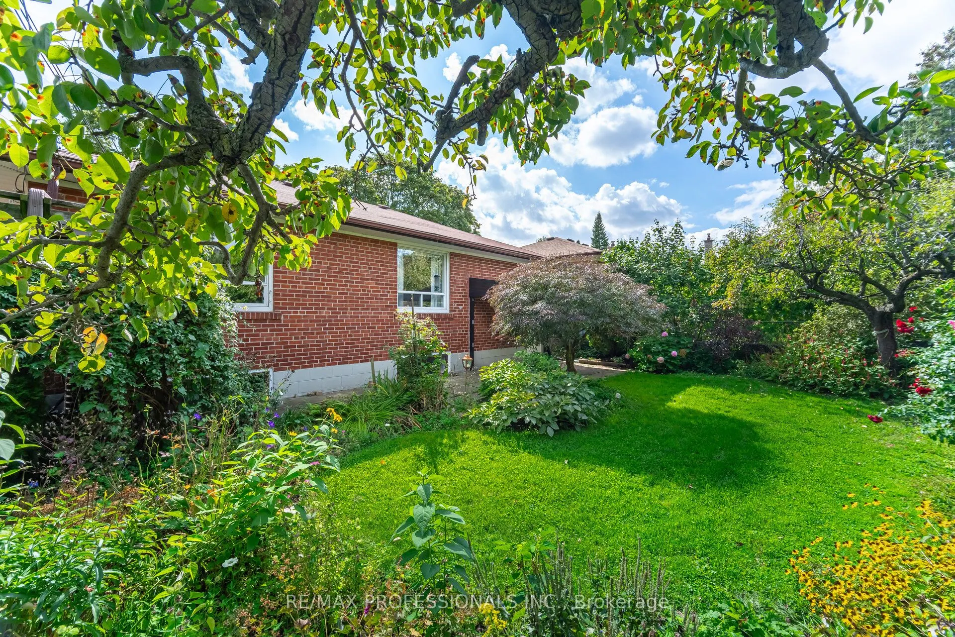 4 Lethbridge Avenue