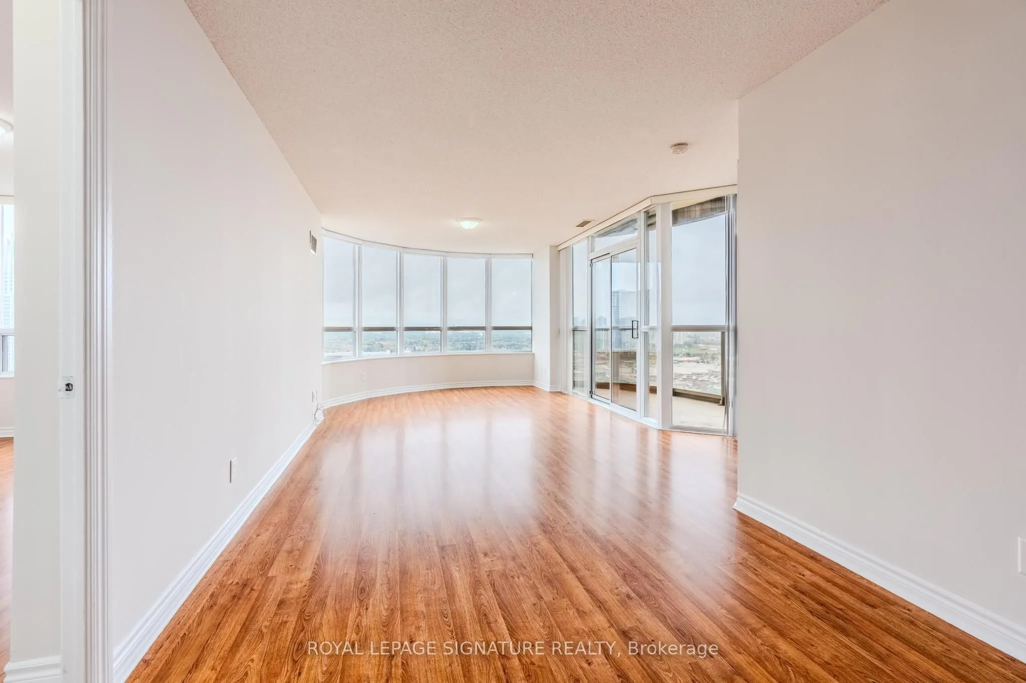 3888 Duke Of York Boulevard, #2820