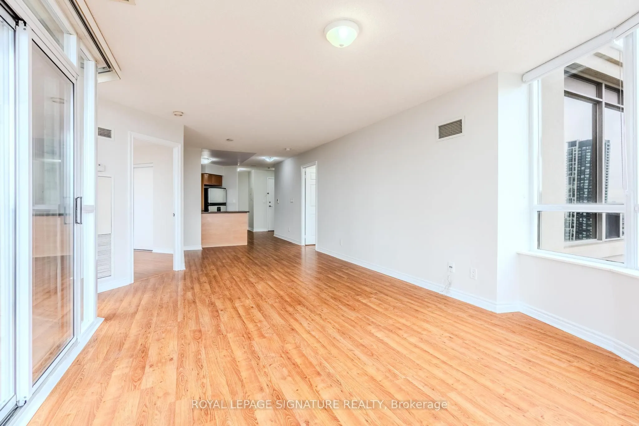 3888 Duke Of York Boulevard, #2820