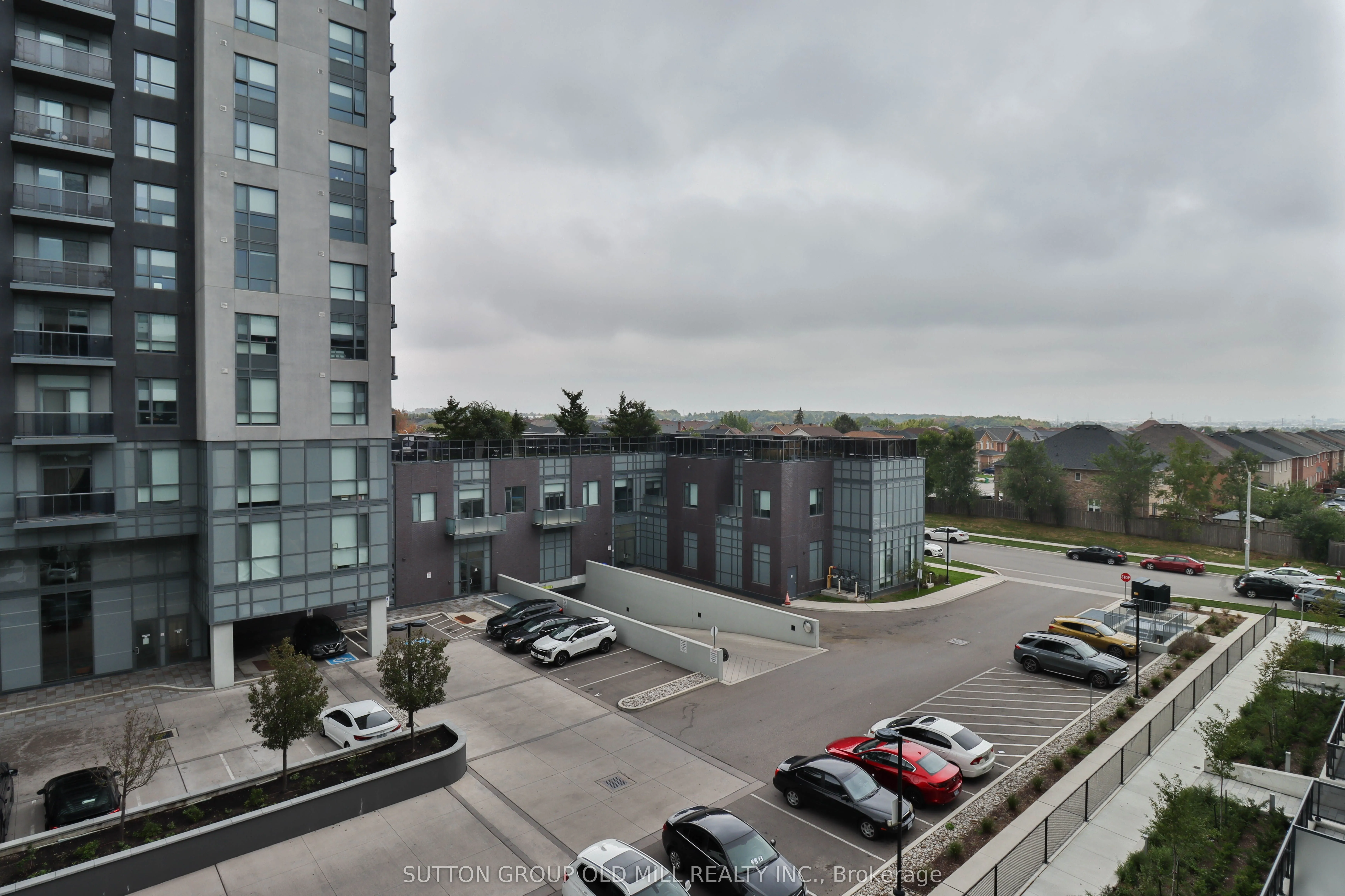 5105 Hurontario Street, #419