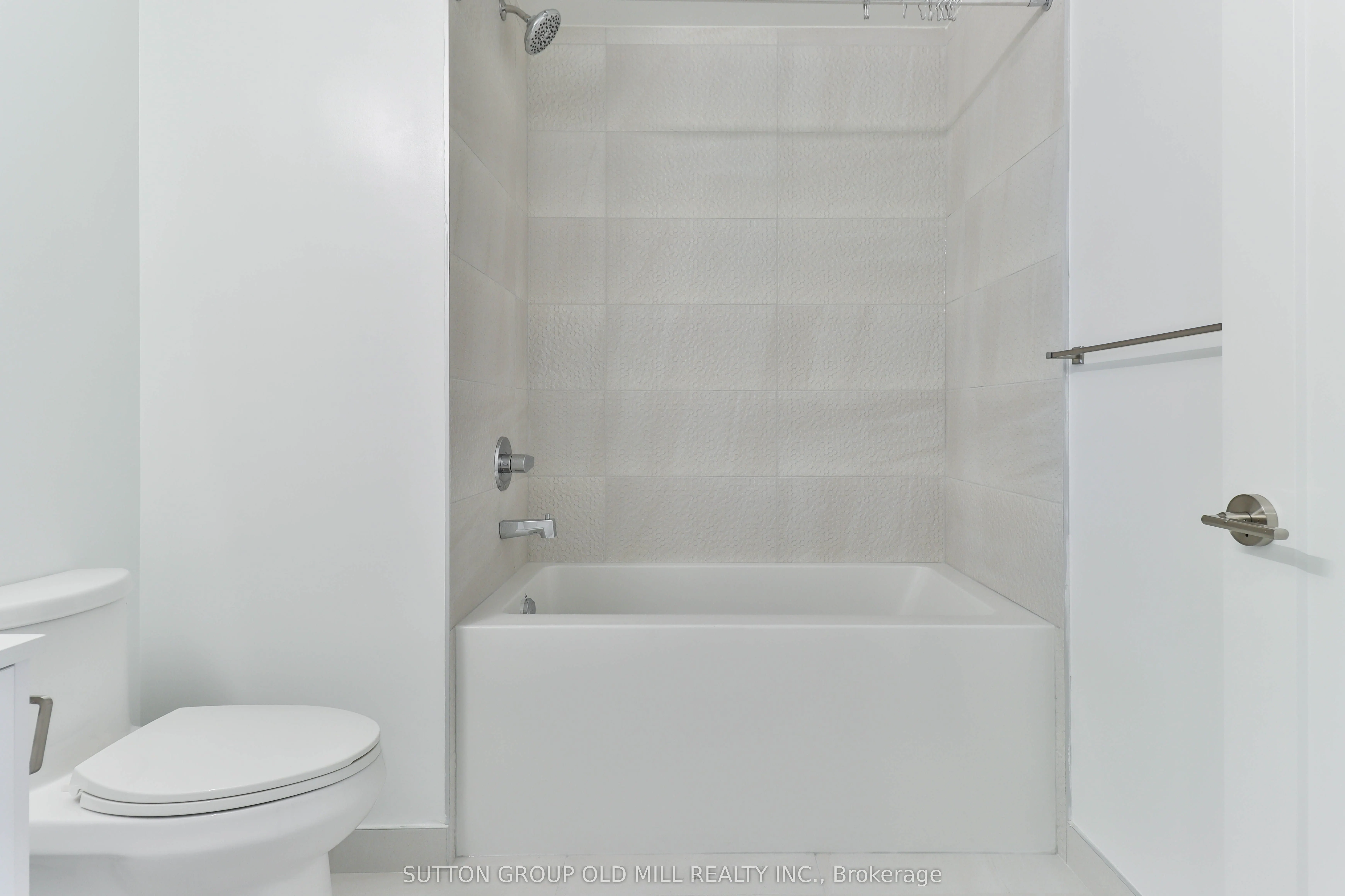 5105 Hurontario Street, #419