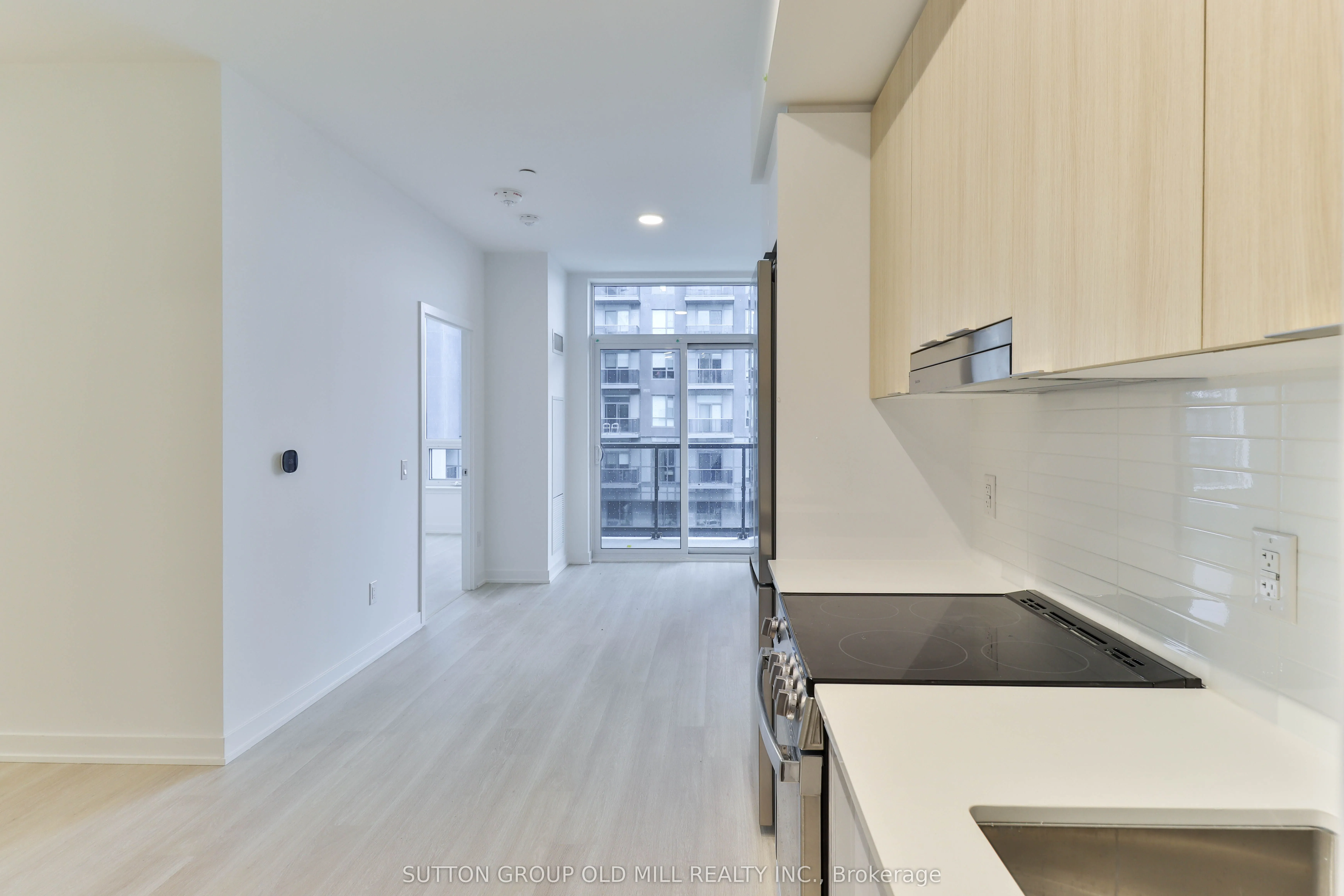 5105 Hurontario Street, #419