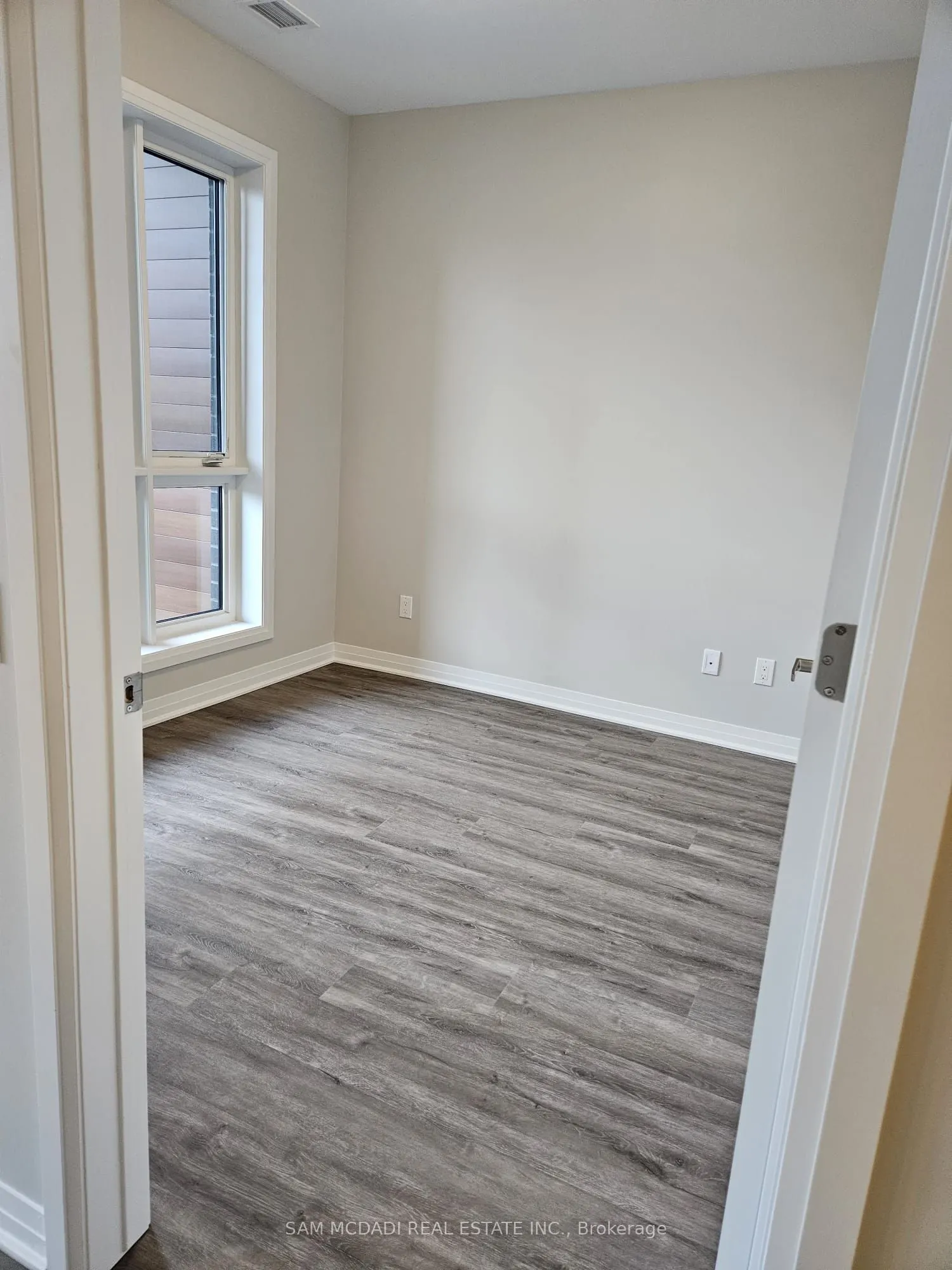 460 Gordon Krantz Avenue, #222