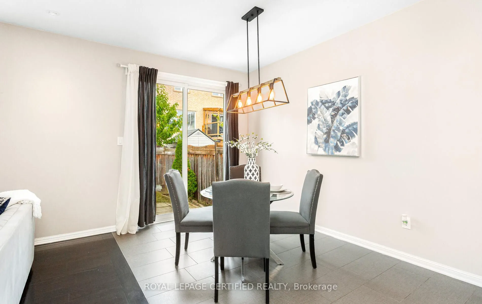 255 Cochrane Terrace