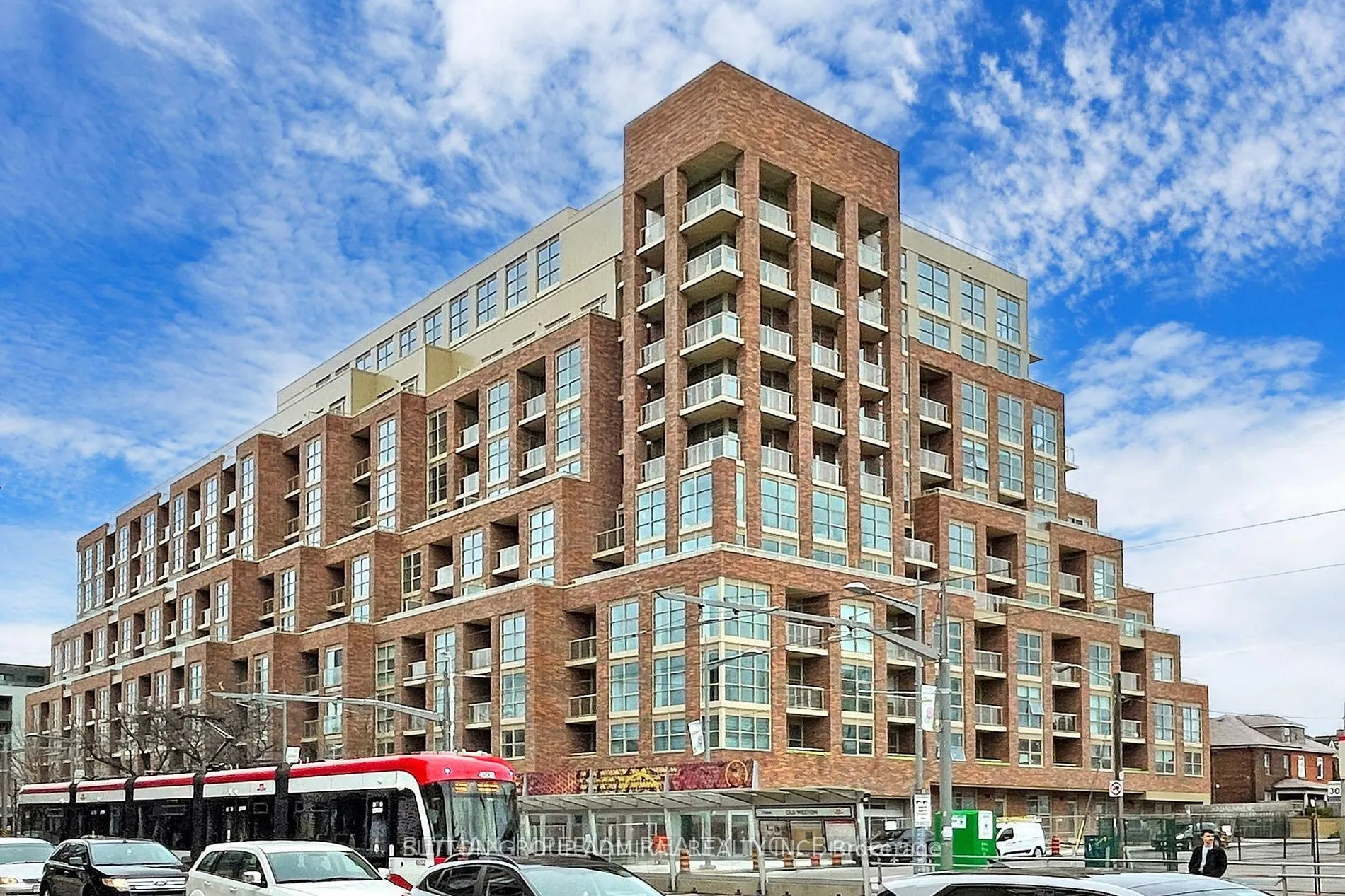 1787 St Clair Avenue W, #706