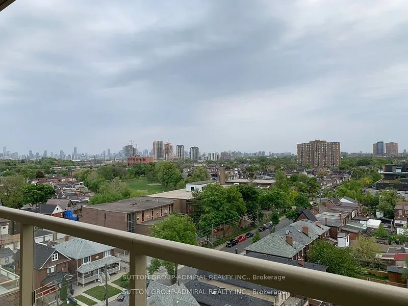 1787 St Clair Avenue W, #706