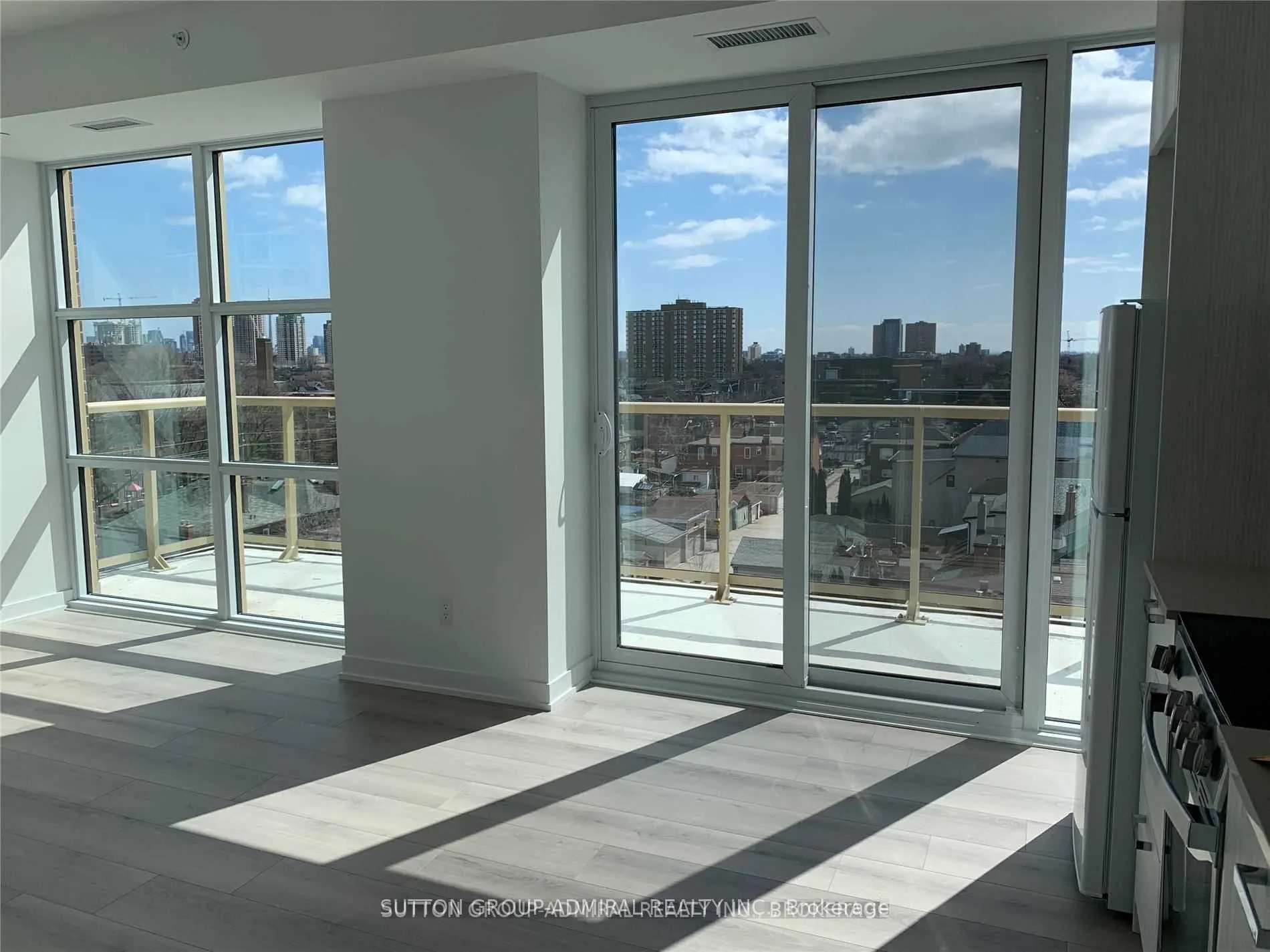 1787 St Clair Avenue W, #706