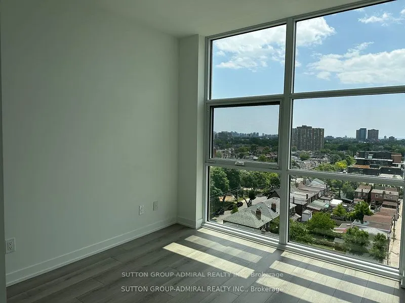 1787 St Clair Avenue W, #706