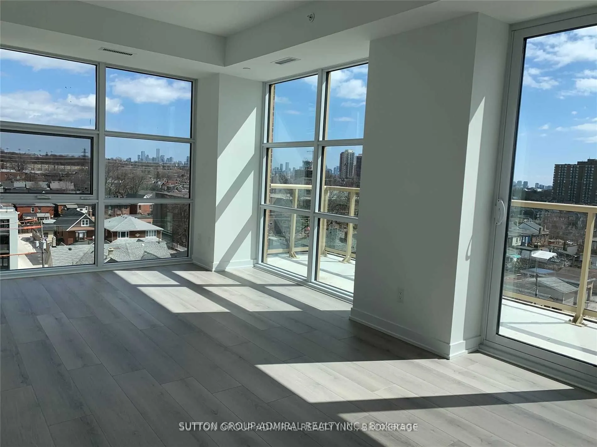 1787 St Clair Avenue W, #706