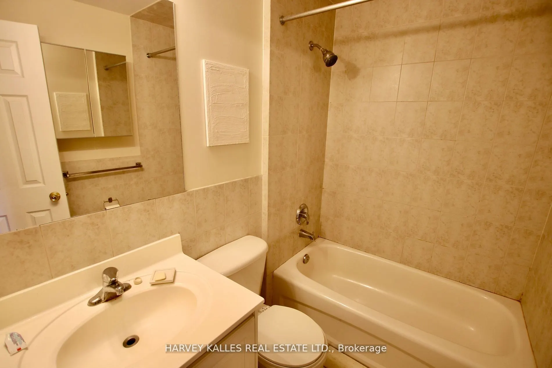 775 Ossington Avenue, #2