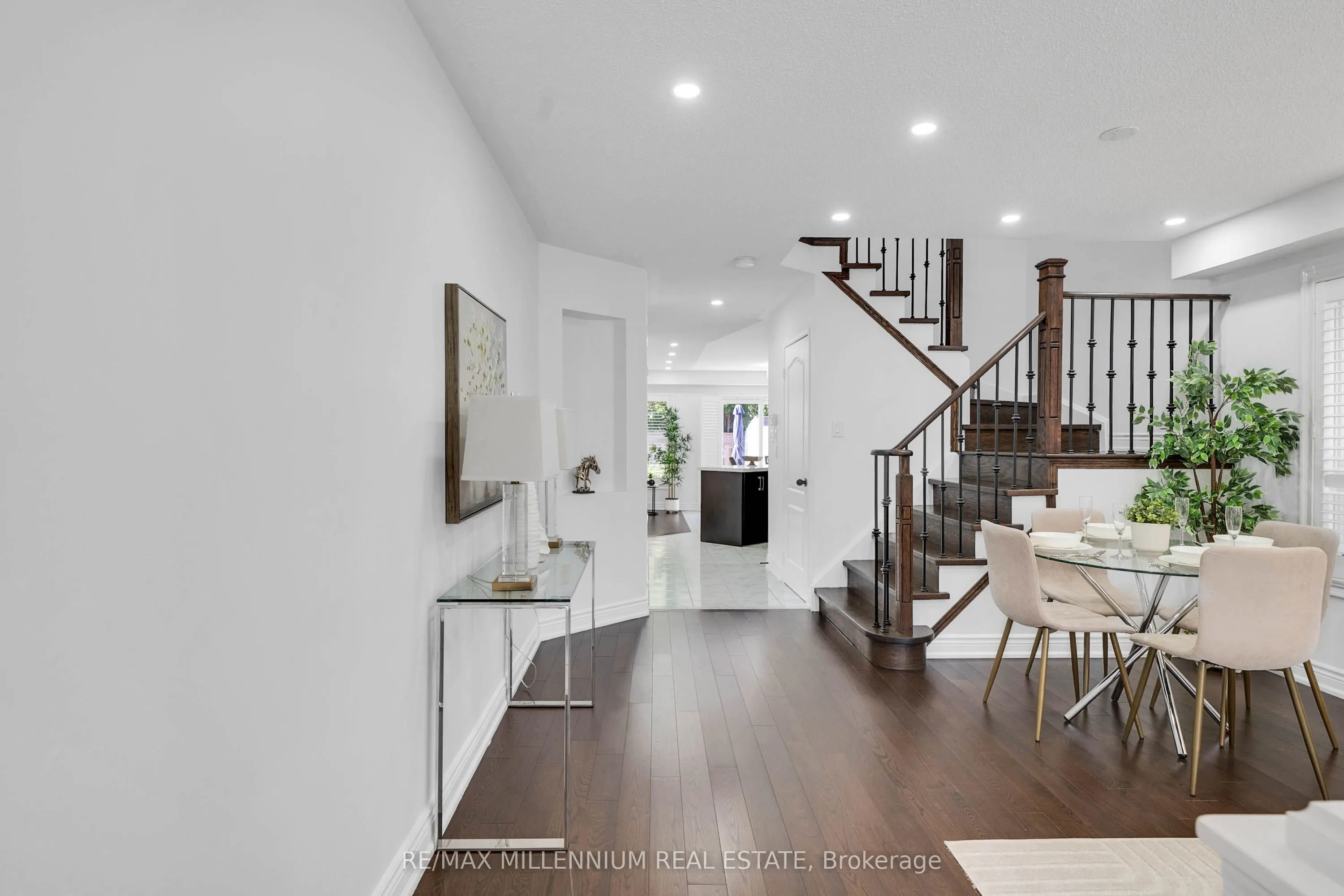 3393 Covent Crescent