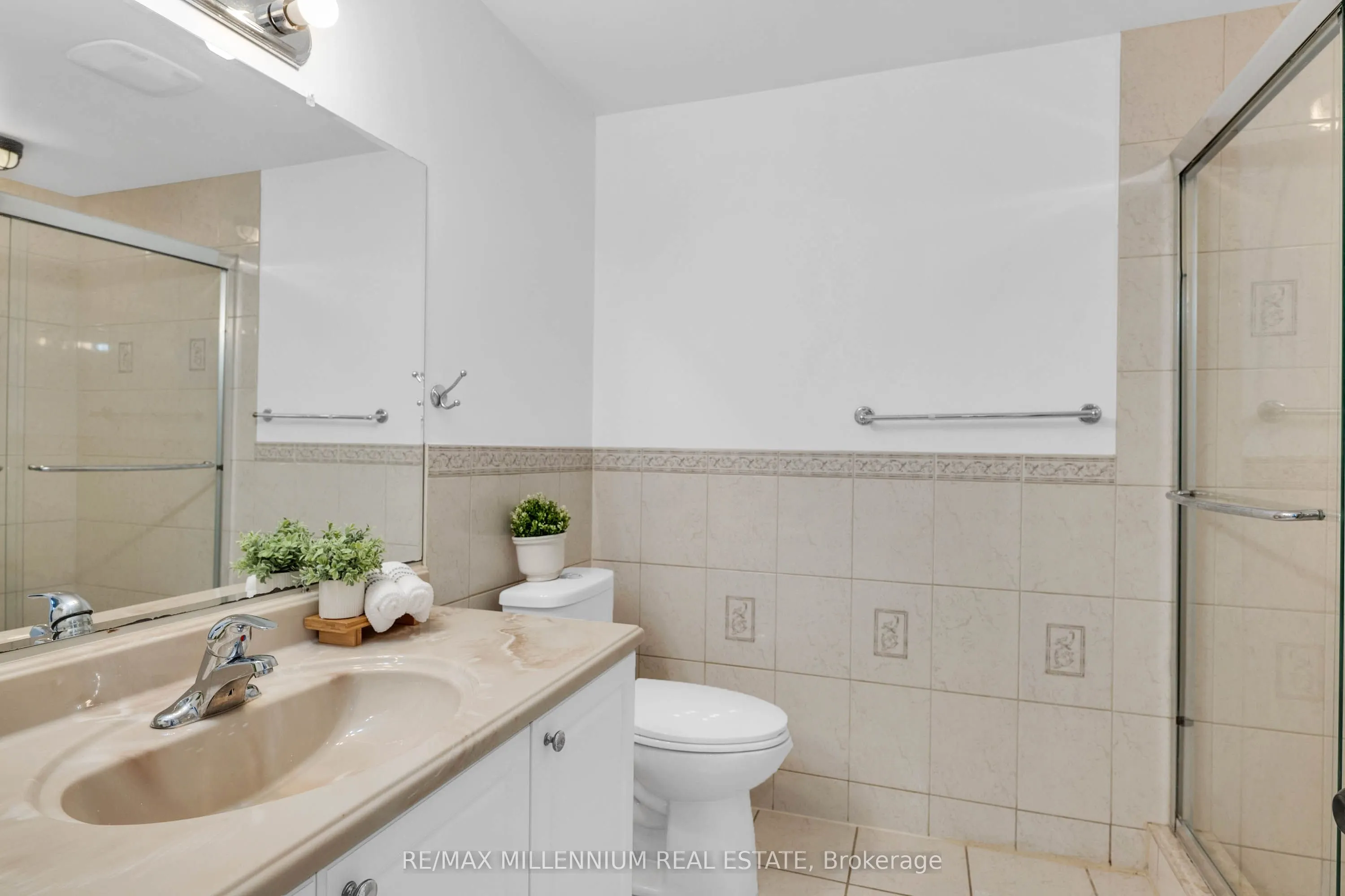 3393 Covent Crescent