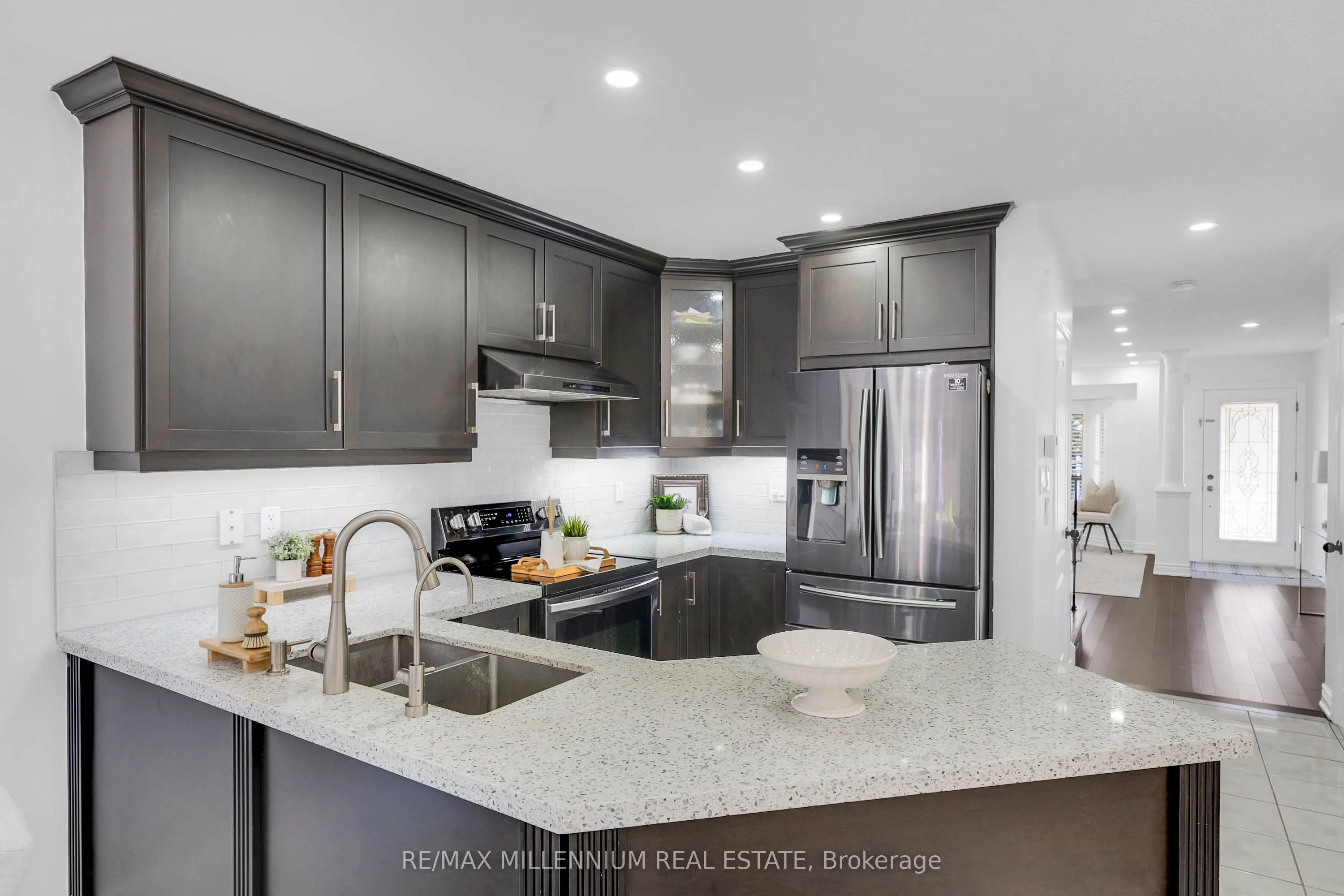 3393 Covent Crescent