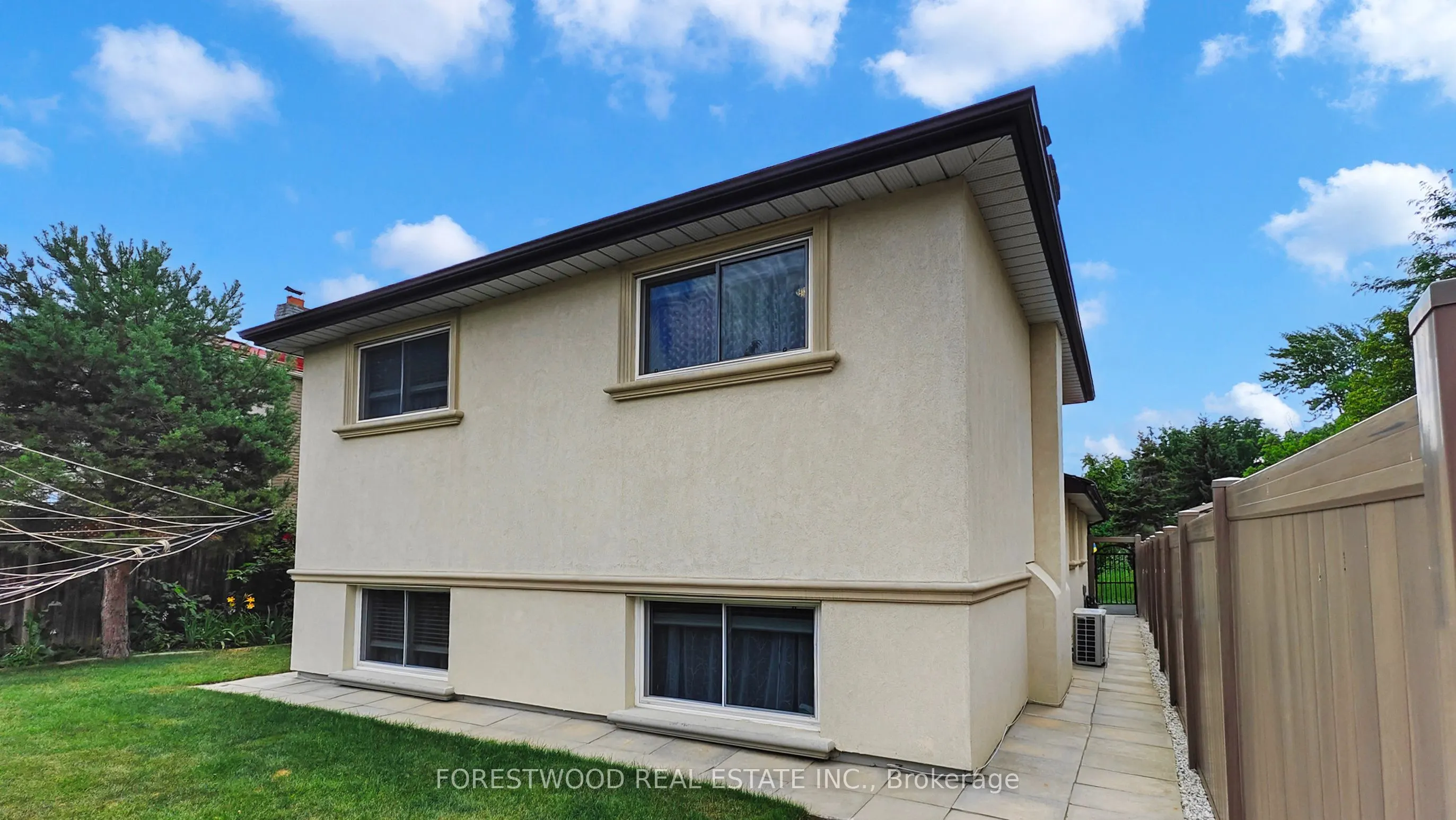 571 Silver Creek Boulevard