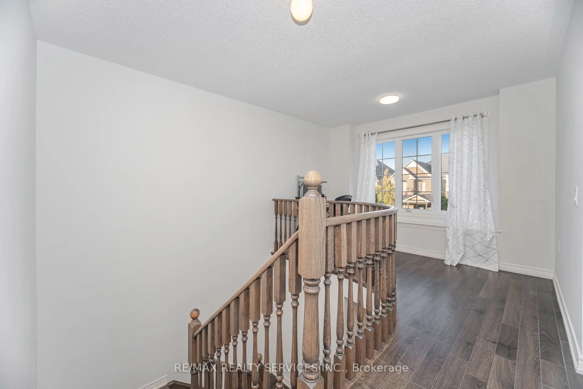 52 Blackberry Valley Crescent