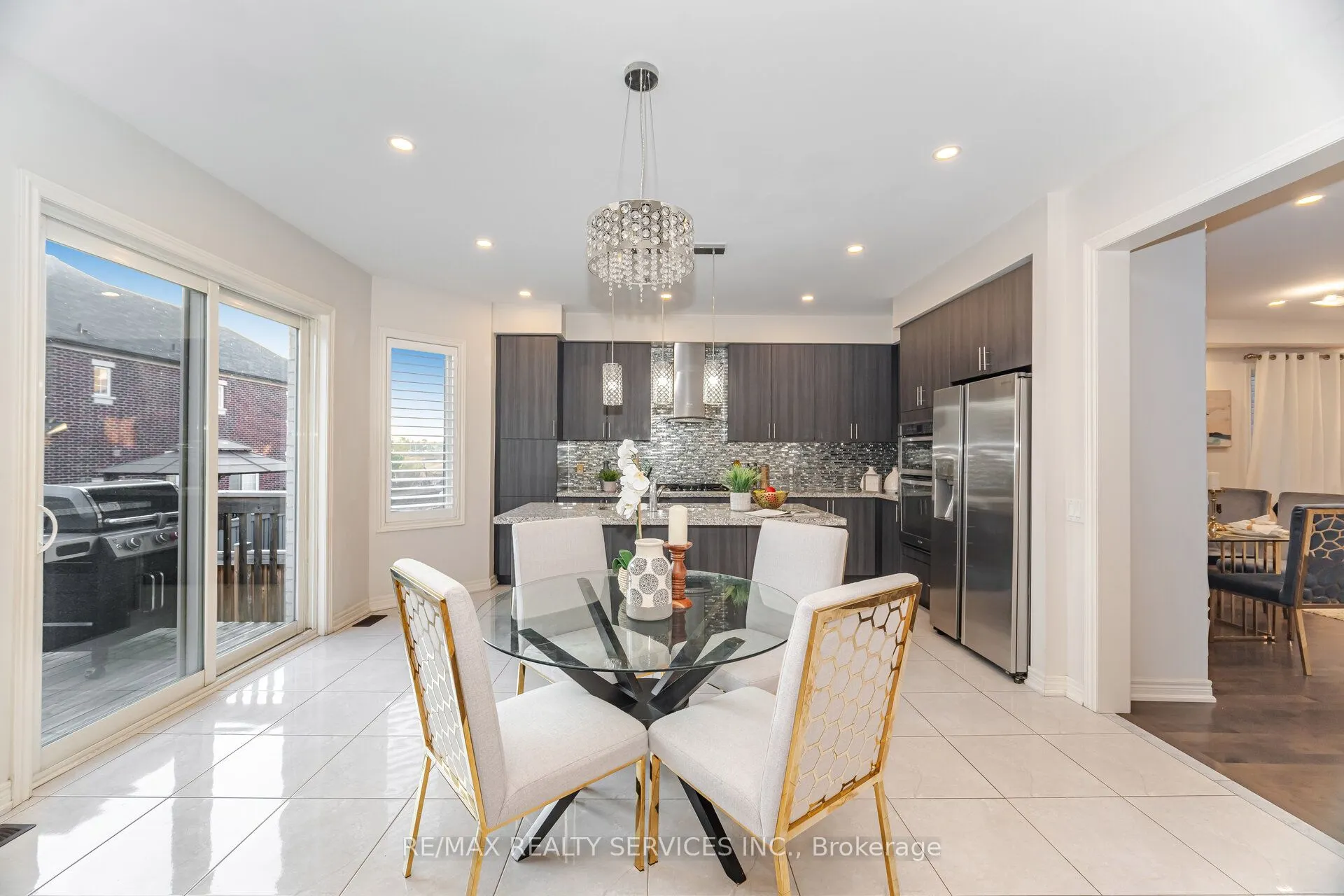 52 Blackberry Valley Crescent