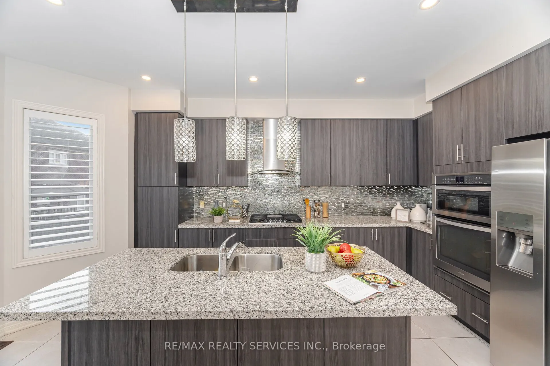 52 Blackberry Valley Crescent