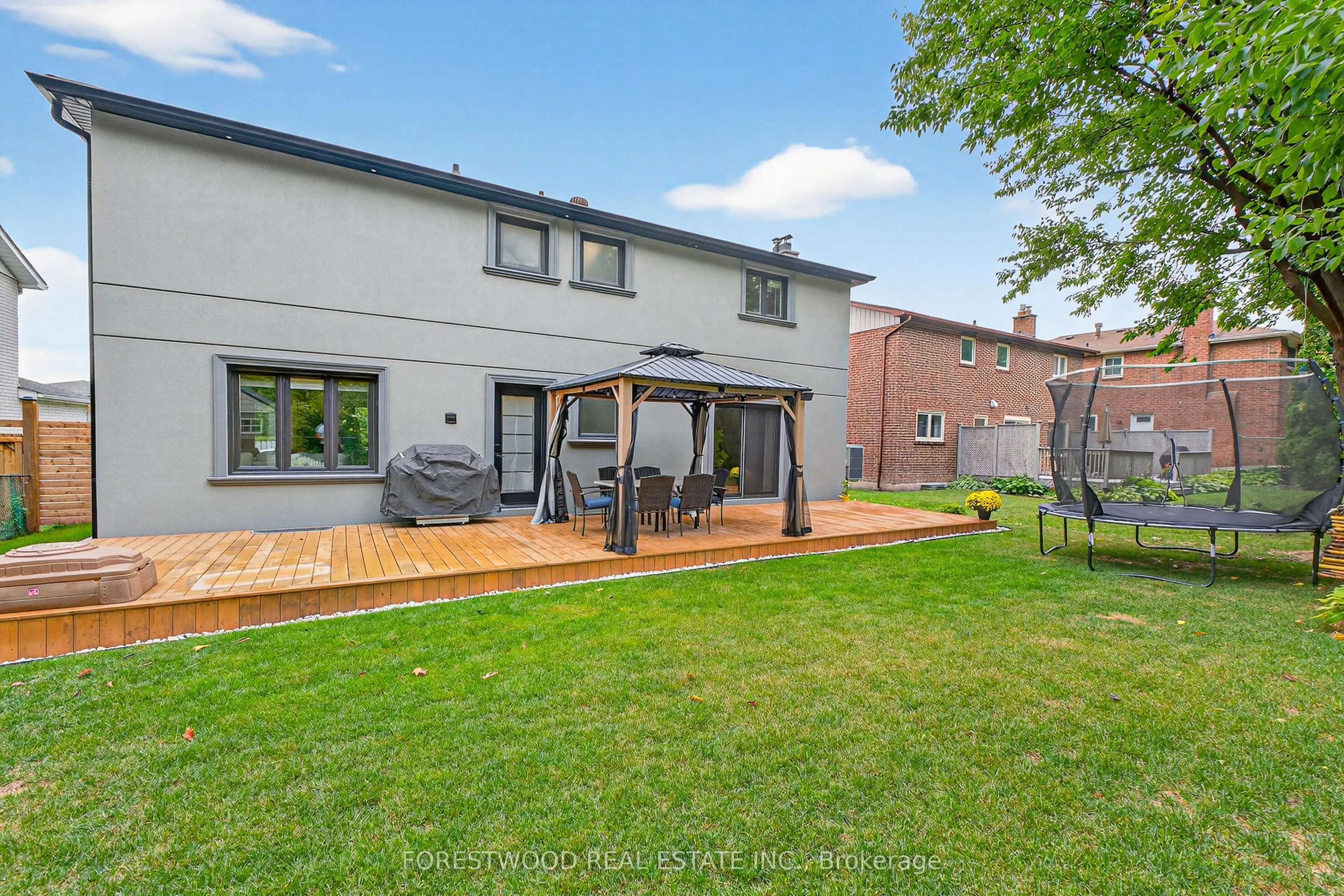 4295 Garnetwood Chase