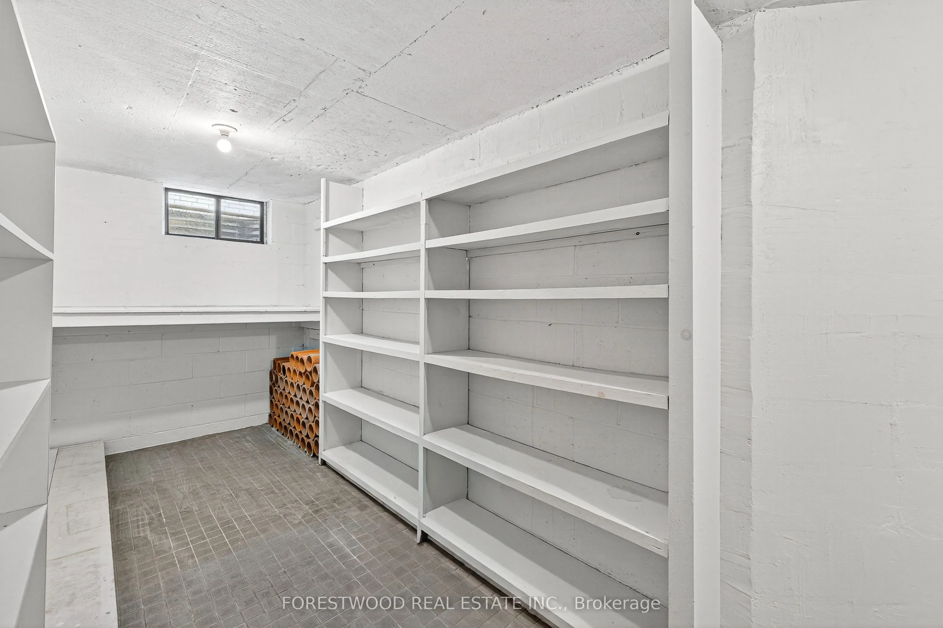 4295 Garnetwood Chase