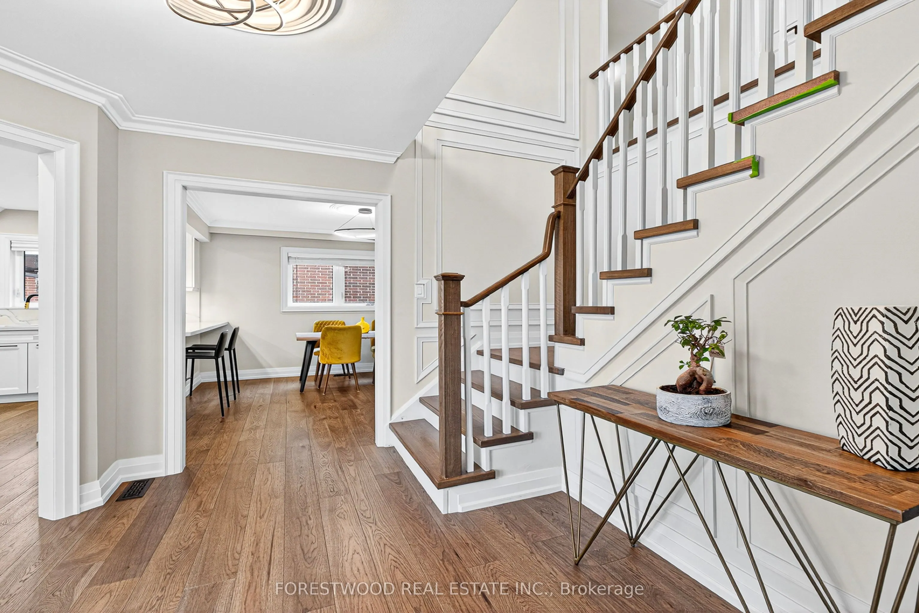 4295 Garnetwood Chase
