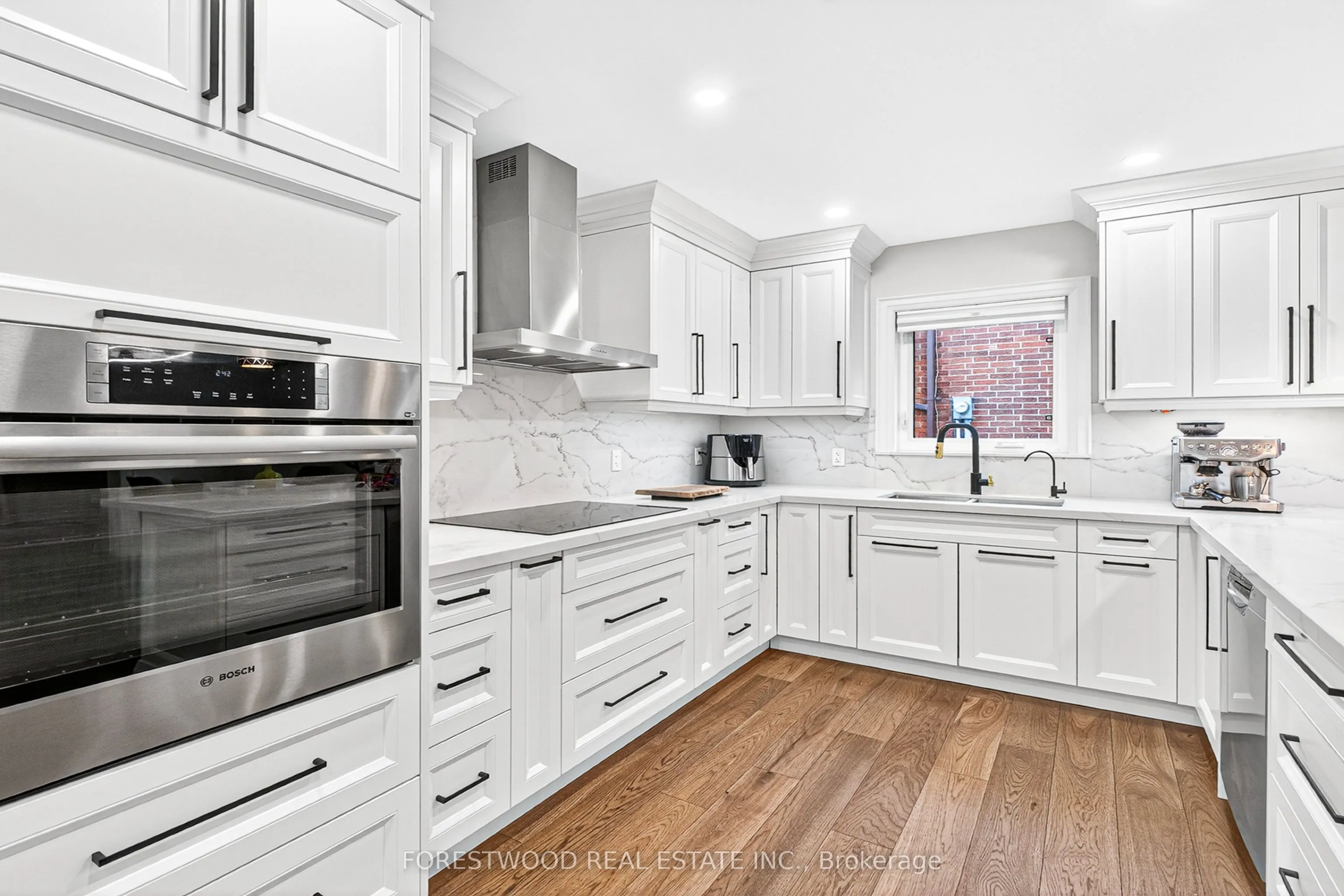 4295 Garnetwood Chase