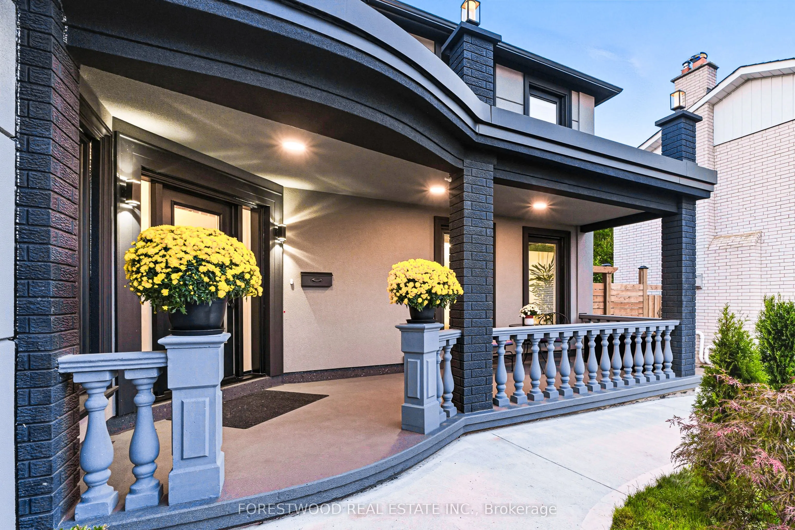 4295 Garnetwood Chase