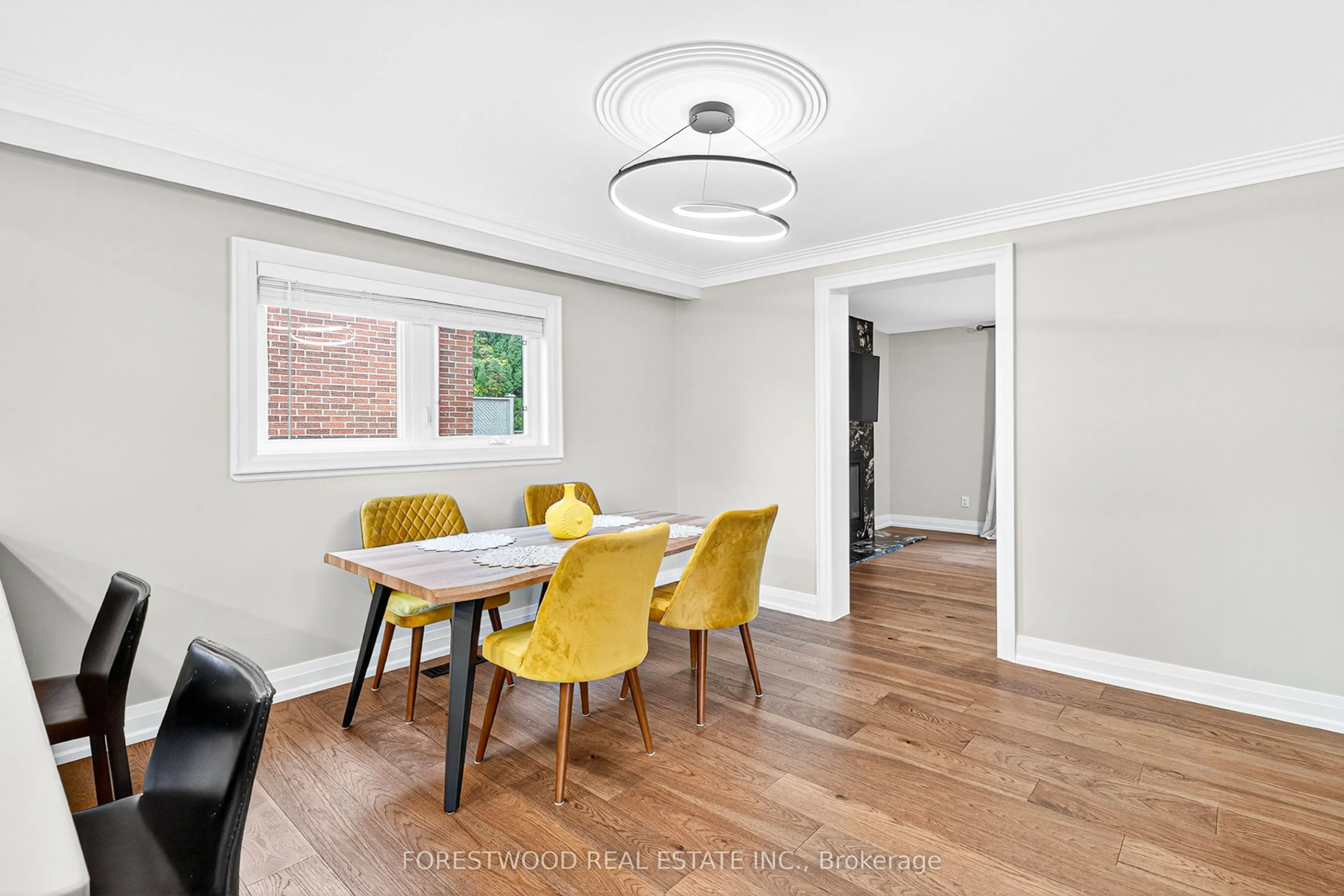 4295 Garnetwood Chase