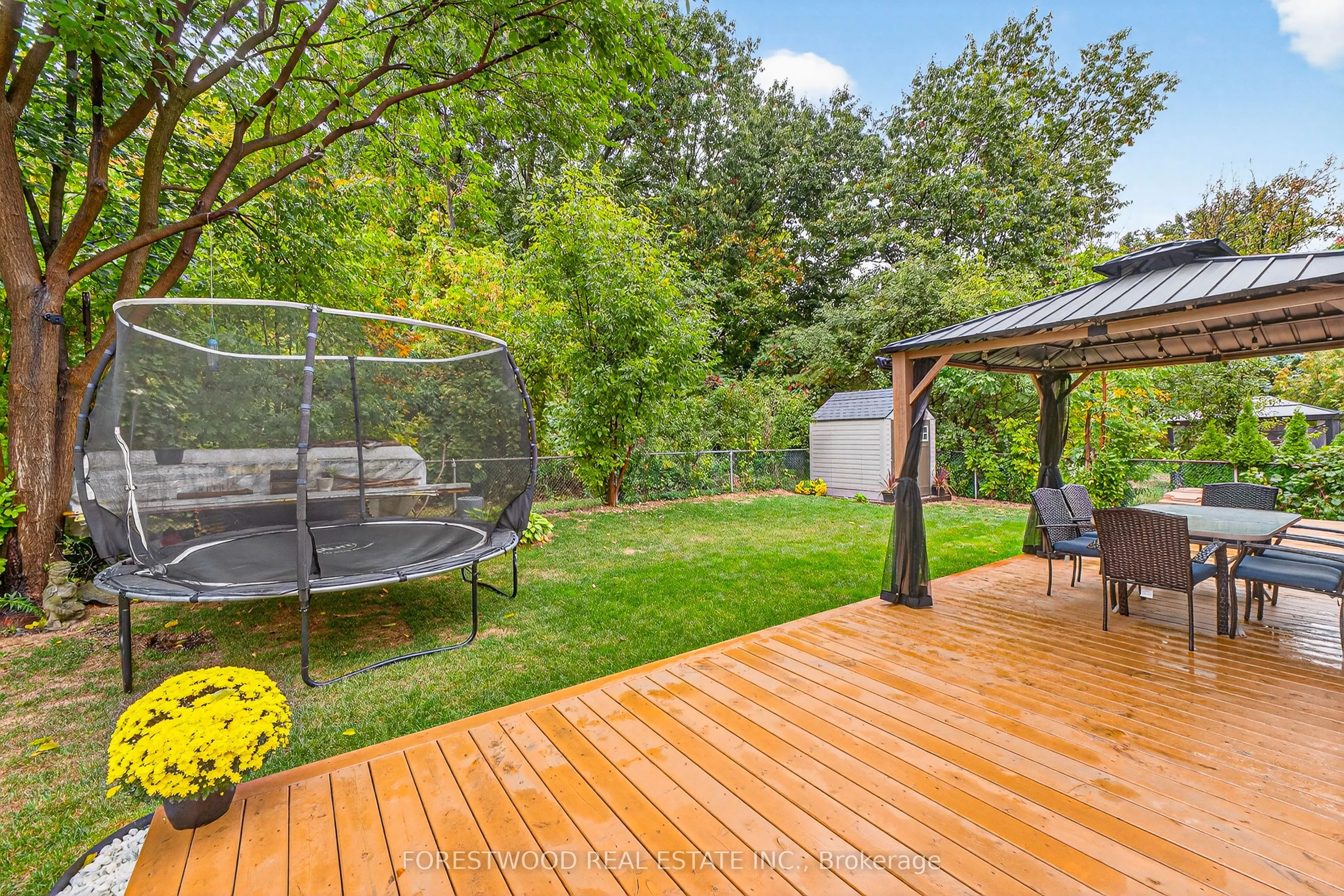 4295 Garnetwood Chase