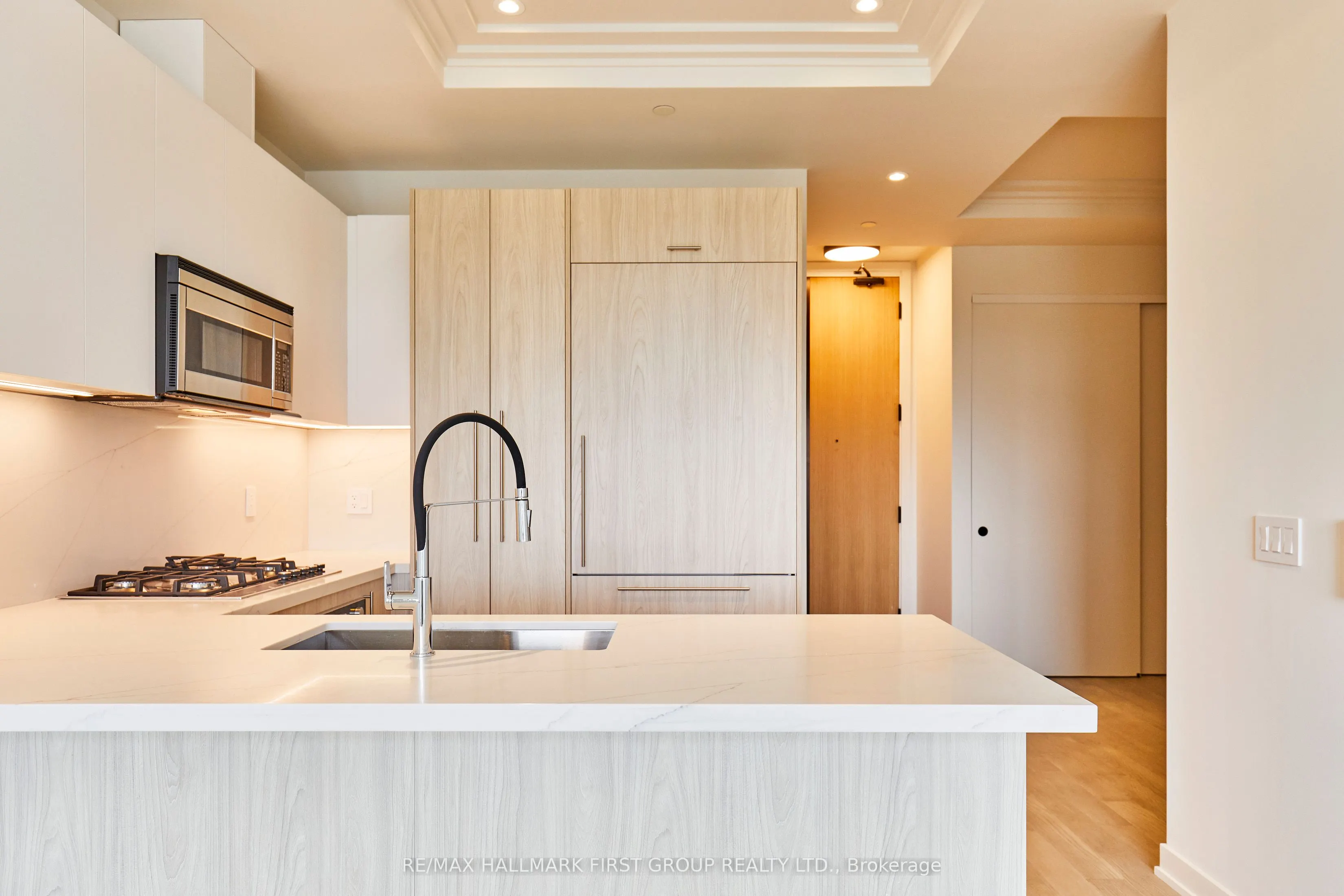 123 Maurice Drive, #407