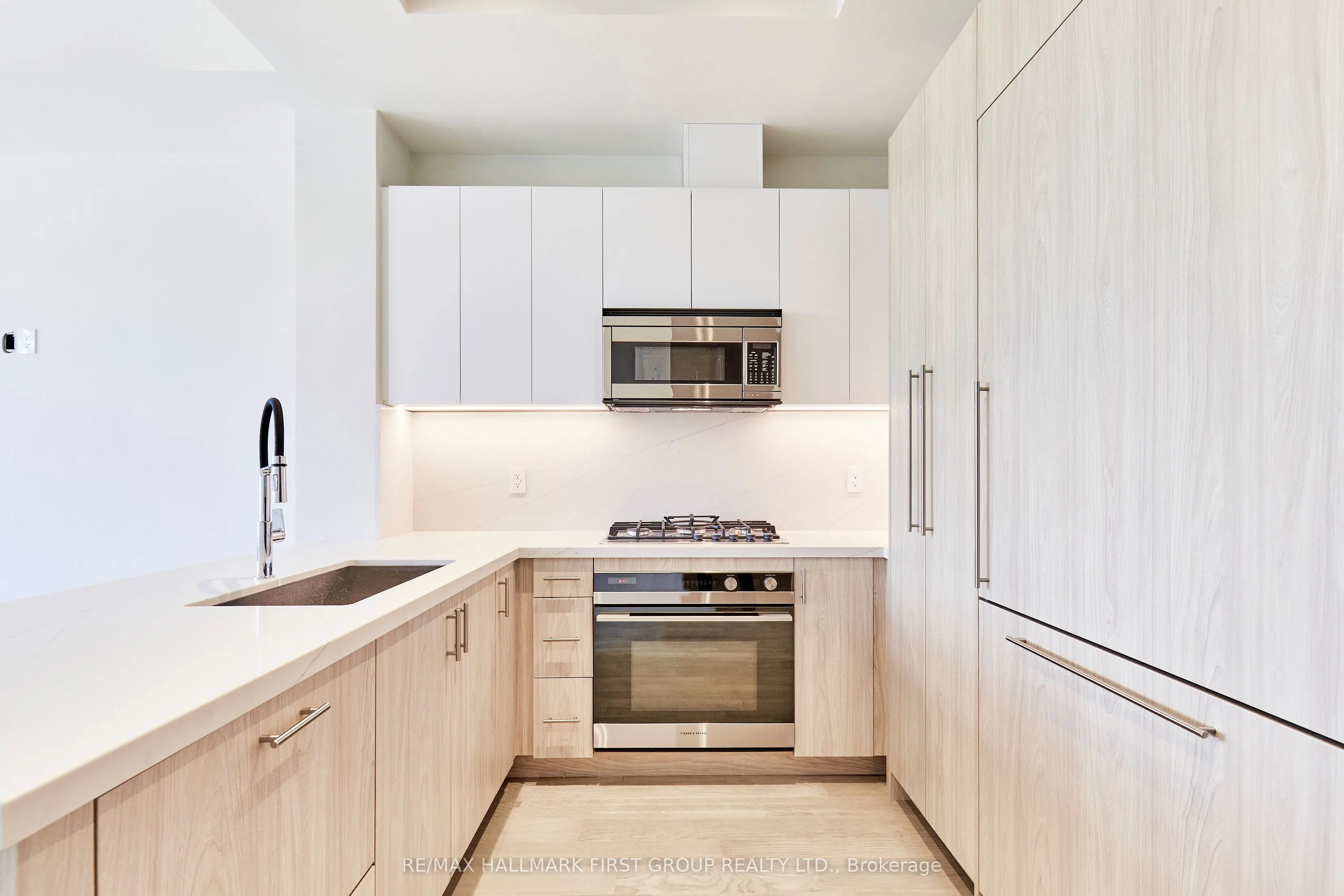 123 Maurice Drive, #407