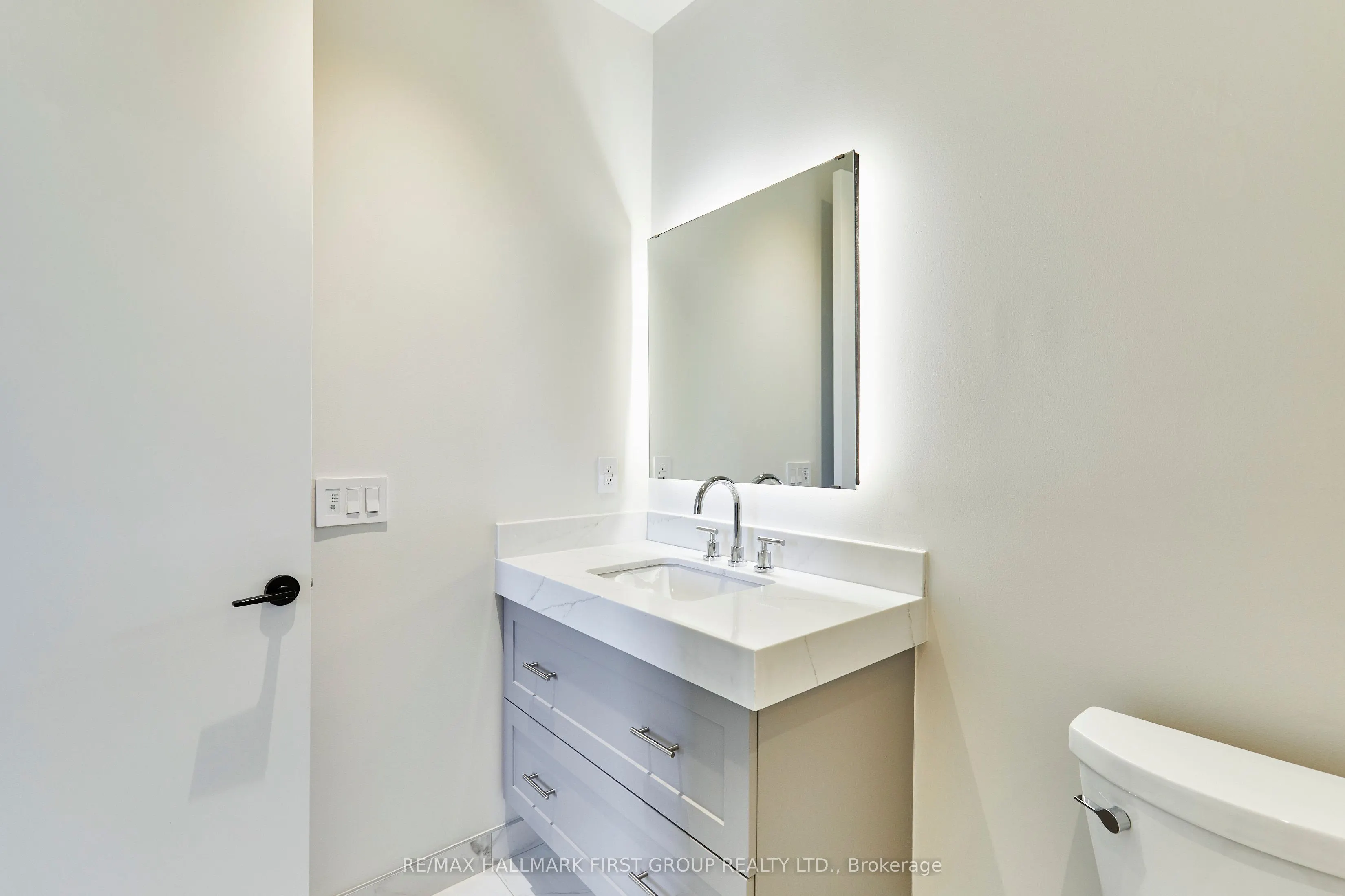 123 Maurice Drive, #407