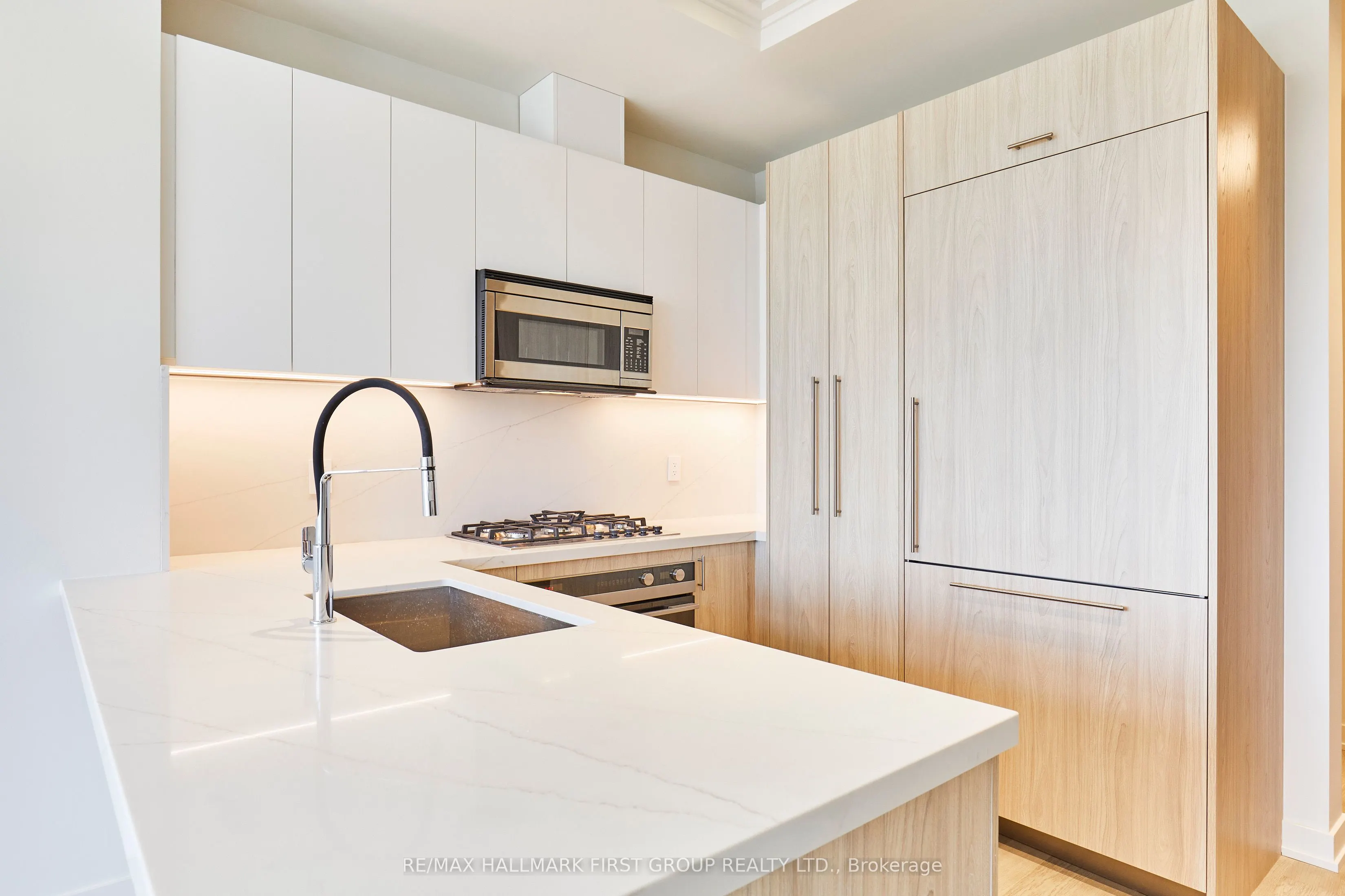 123 Maurice Drive, #407