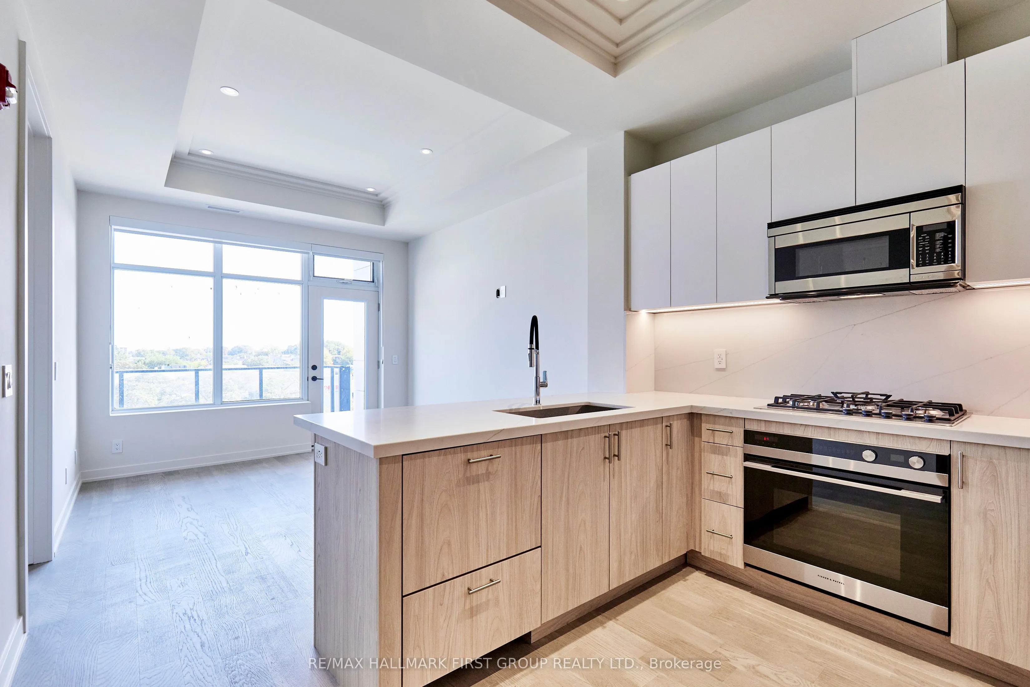 123 Maurice Drive, #407